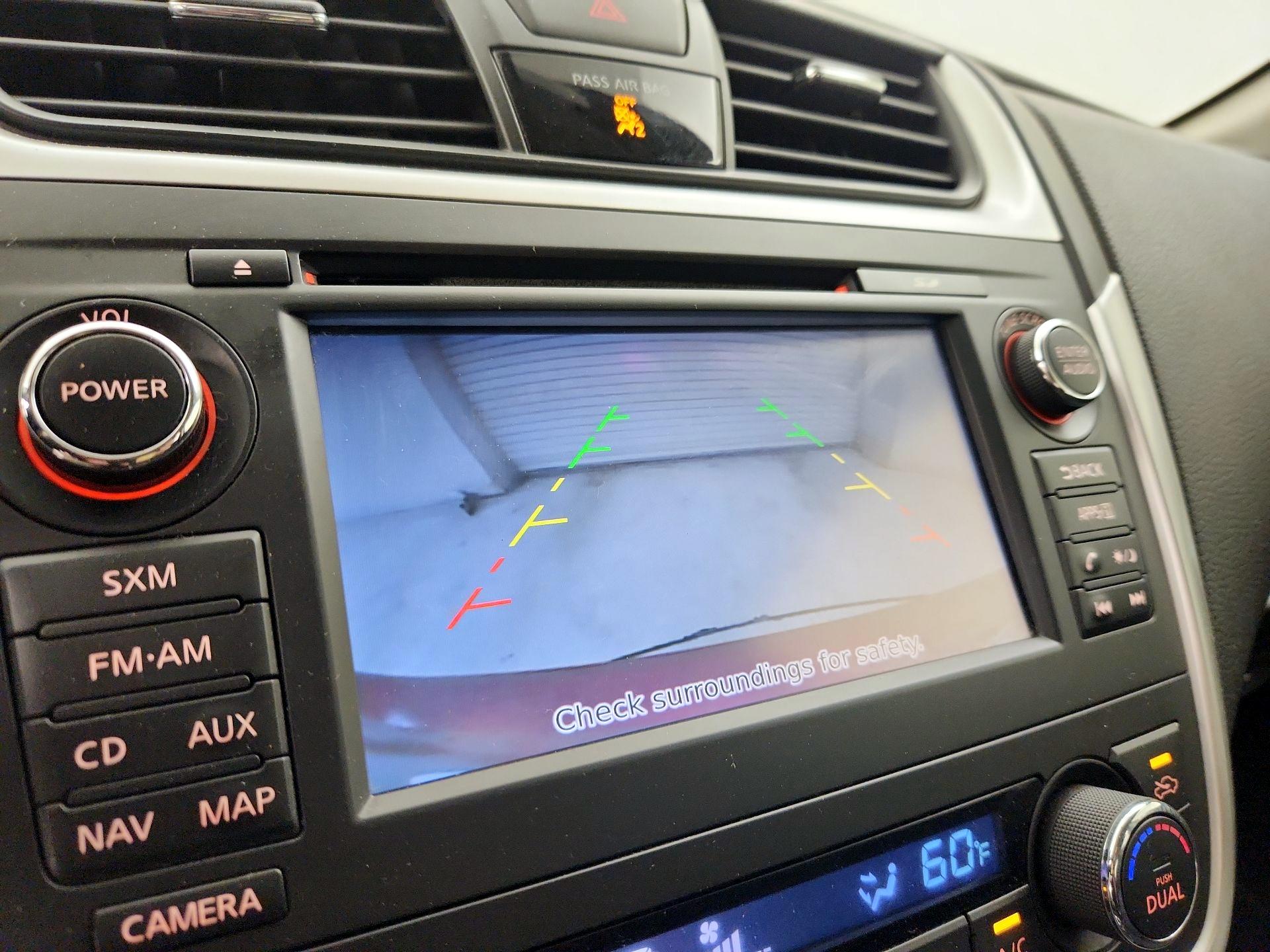 Thumbnail: 2016 Nissan Altima - 15