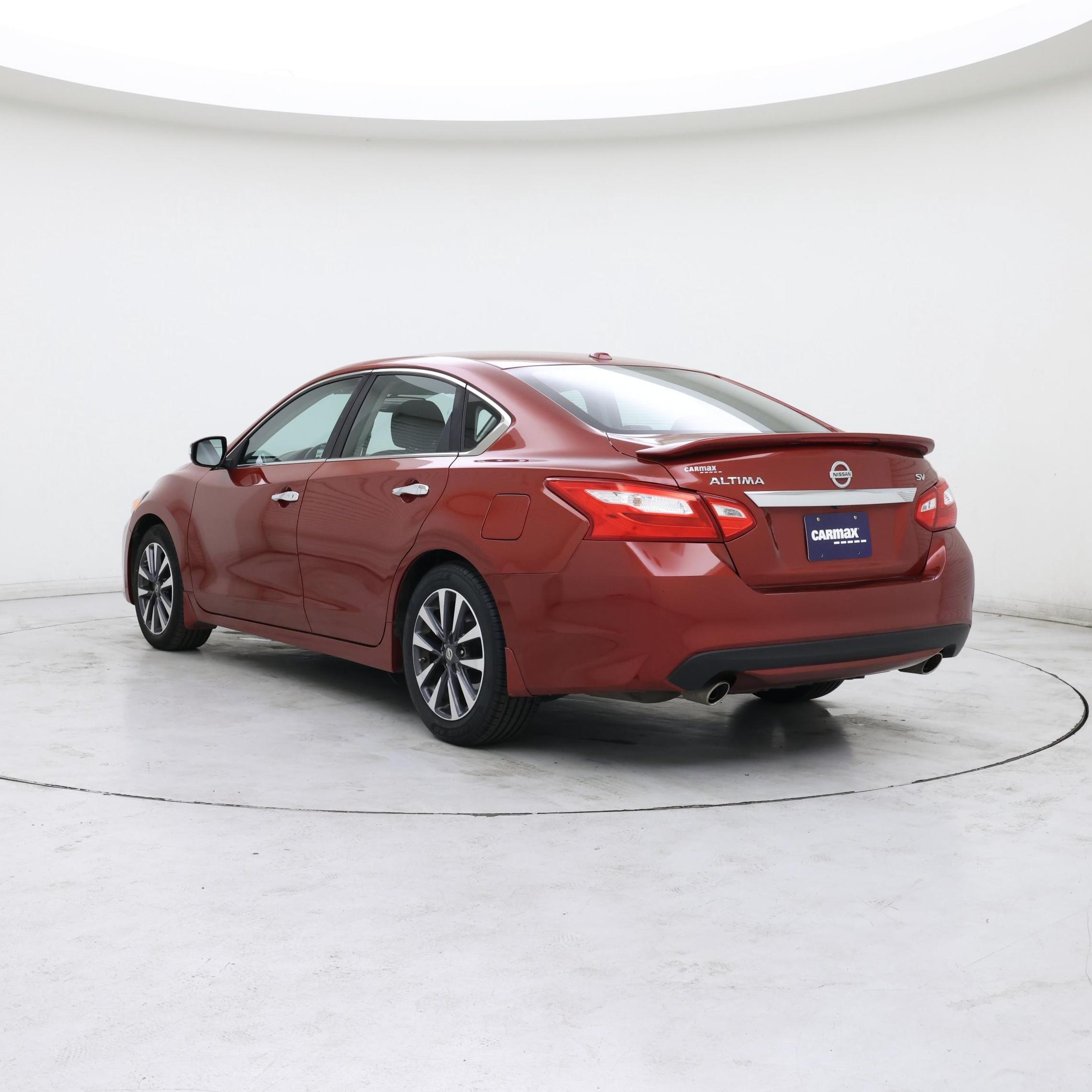 Thumbnail: 2016 Nissan Altima - 2