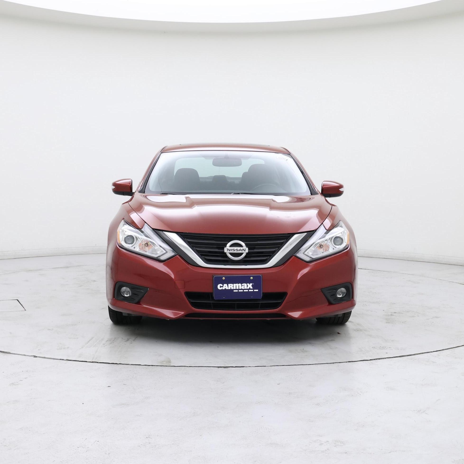 Thumbnail: 2016 Nissan Altima - 5