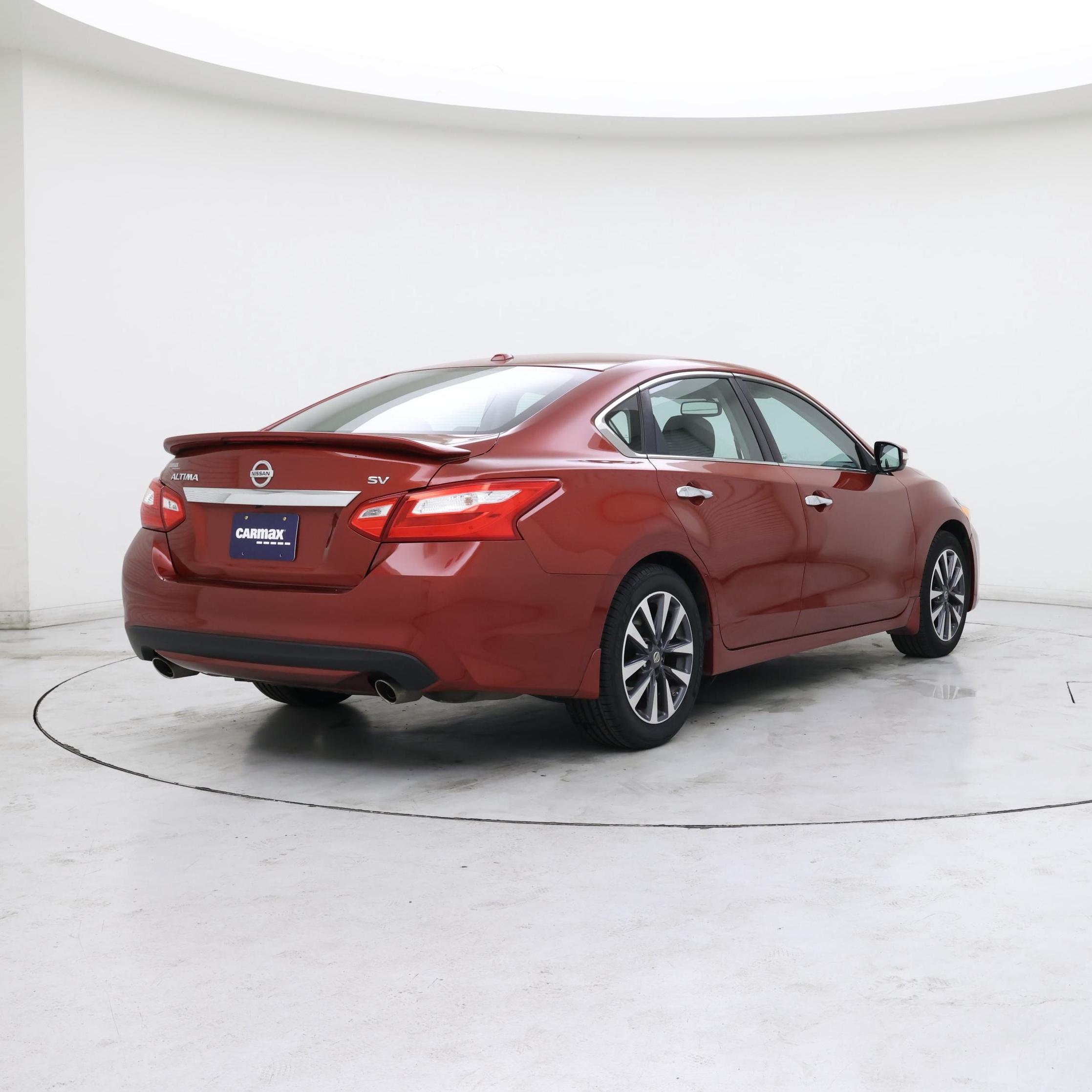 Thumbnail: 2016 Nissan Altima - 8