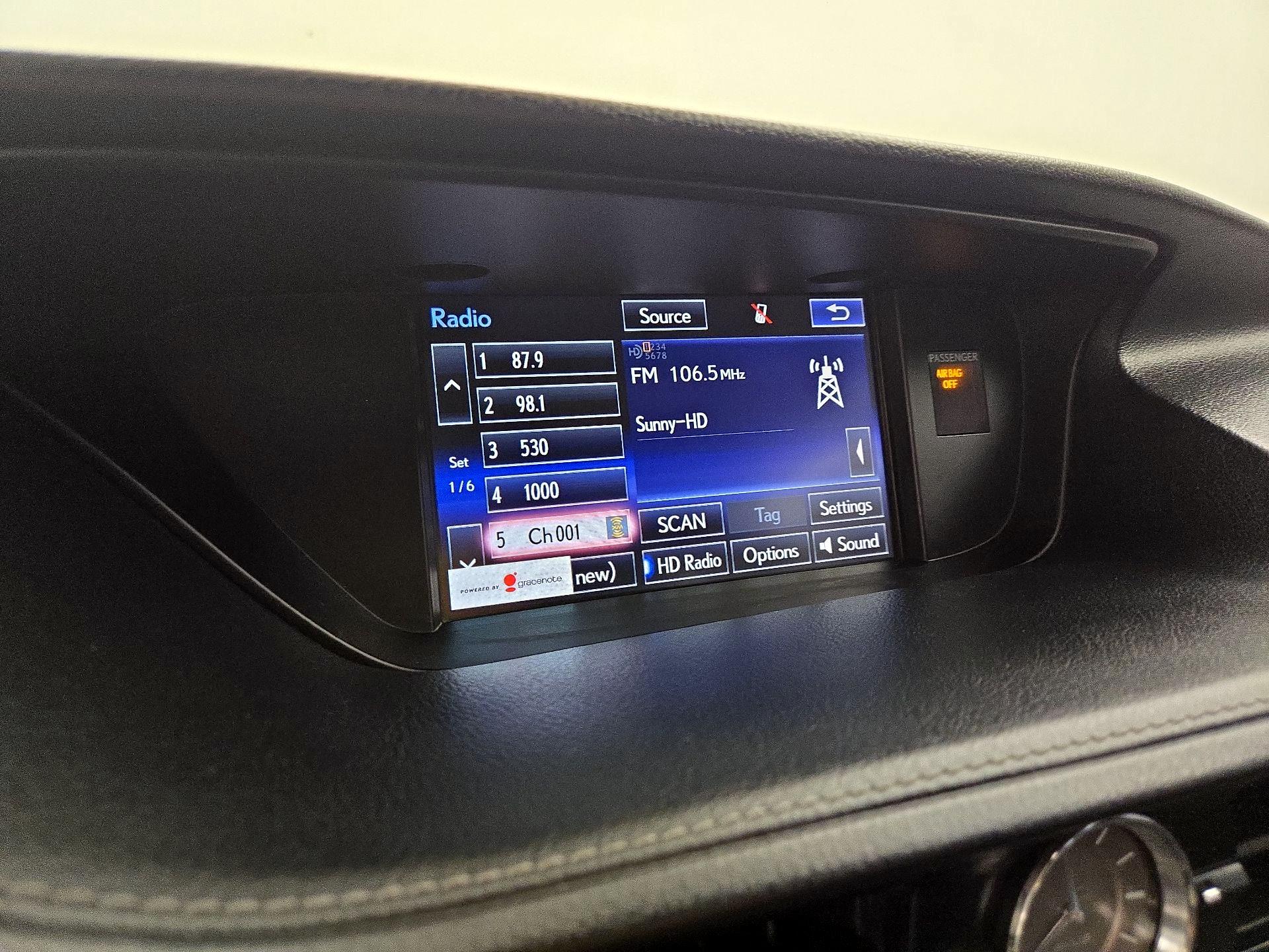 Thumbnail: 2016 Lexus ES - 16