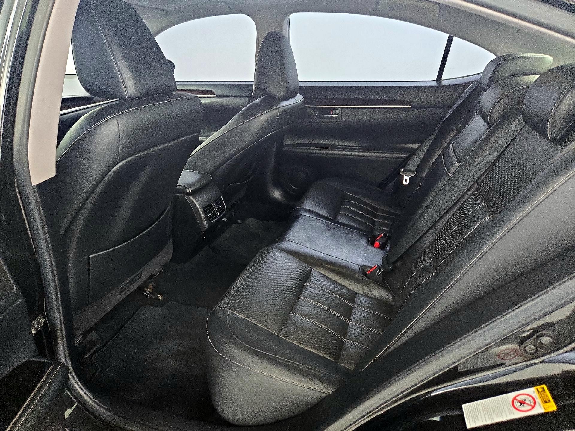 Thumbnail: 2016 Lexus ES - 20