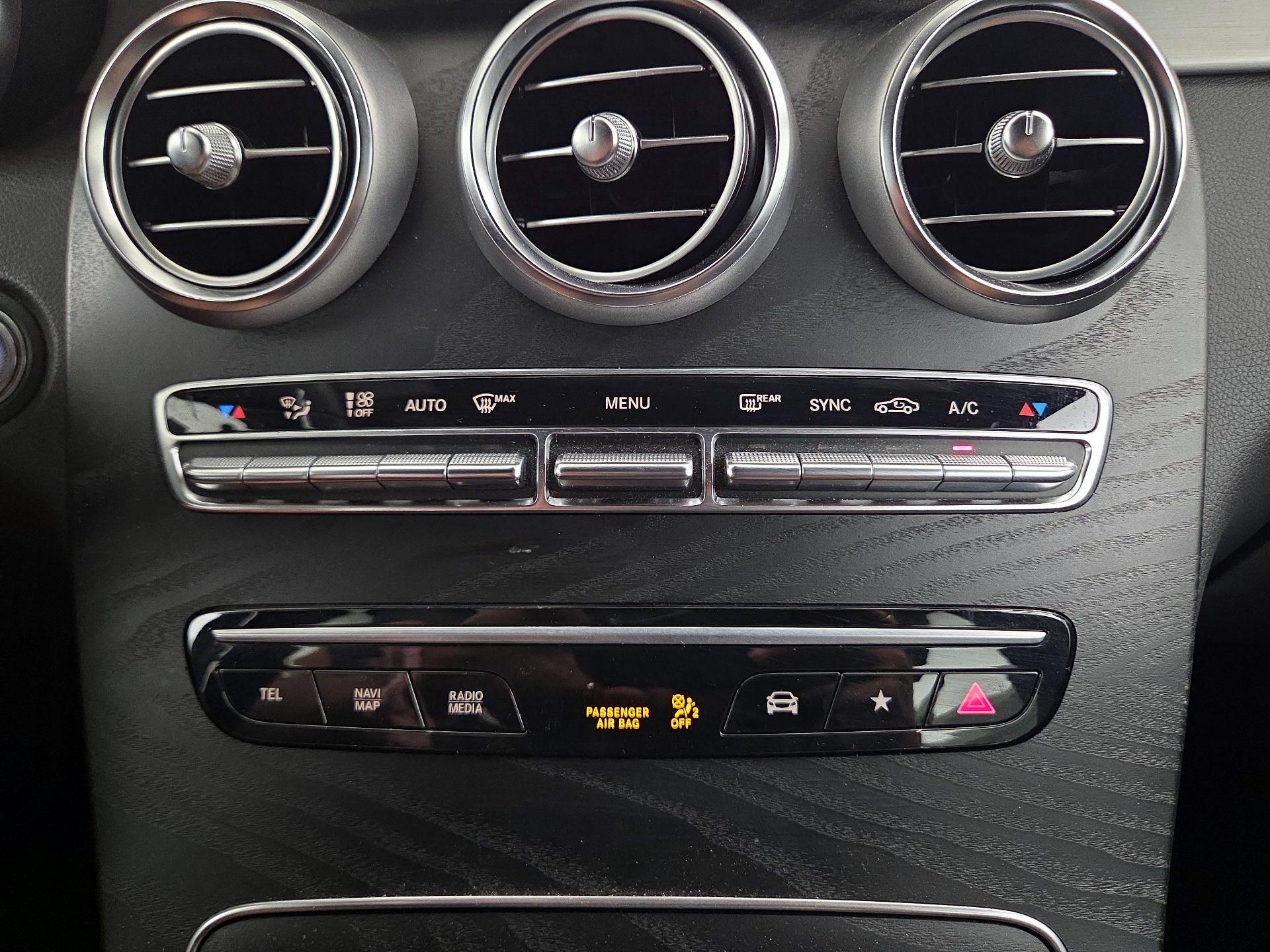 Thumbnail: 2022 Mercedes-Benz GLC - 16