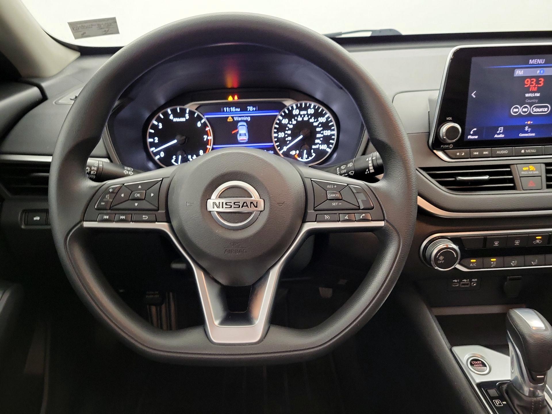Thumbnail: 2020 Nissan Altima - 10