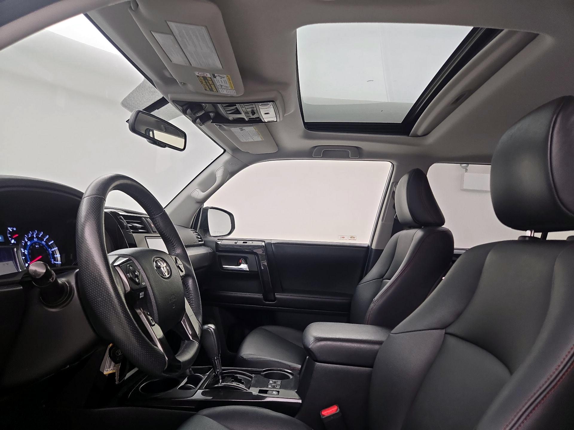 Thumbnail: 2015 Toyota 4Runner - 19