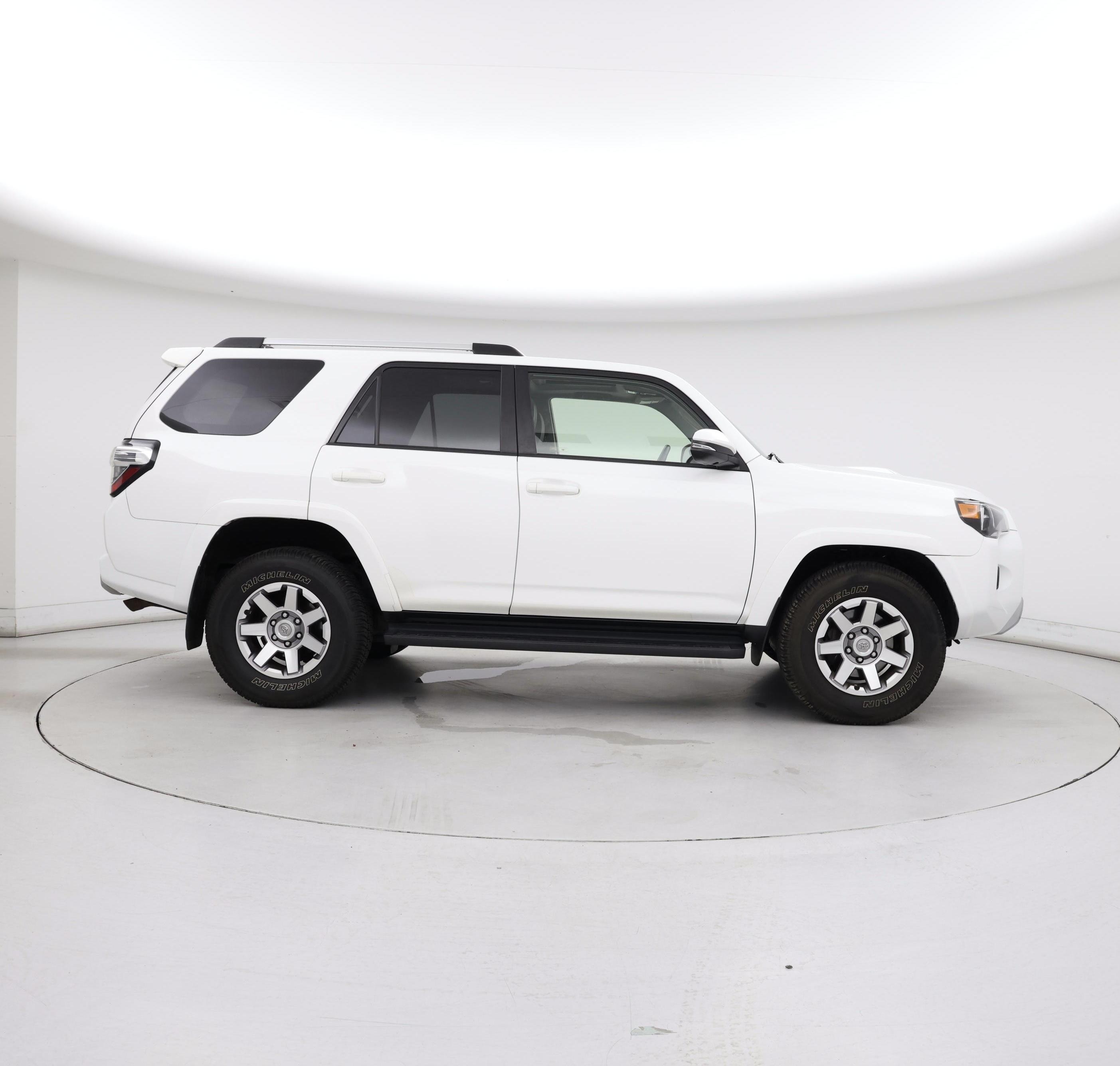 Thumbnail: 2015 Toyota 4Runner - 7