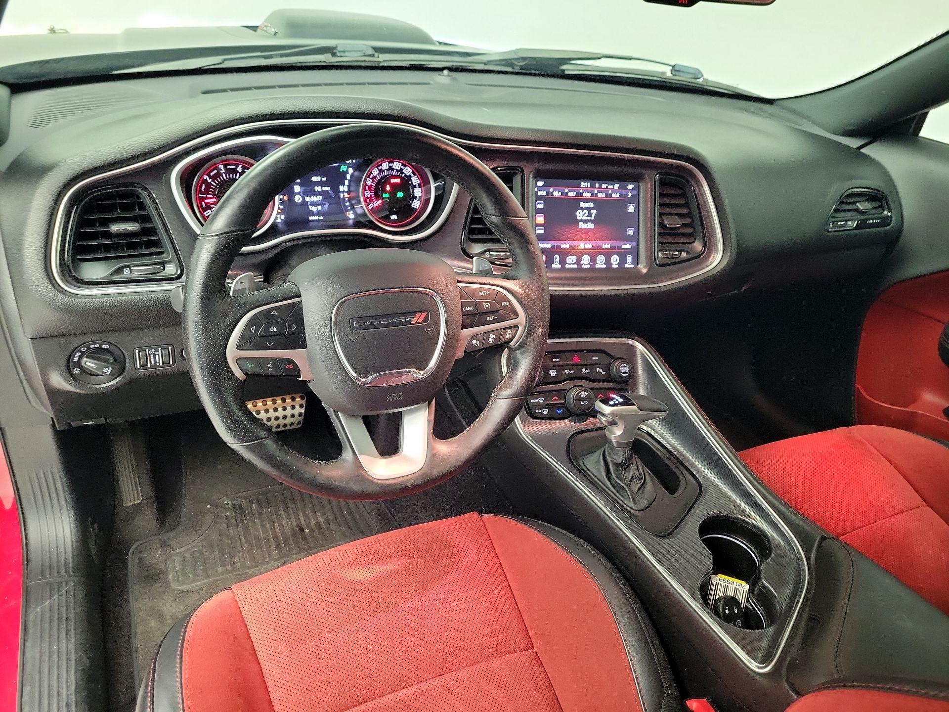 Thumbnail: 2016 Dodge Challenger - 9
