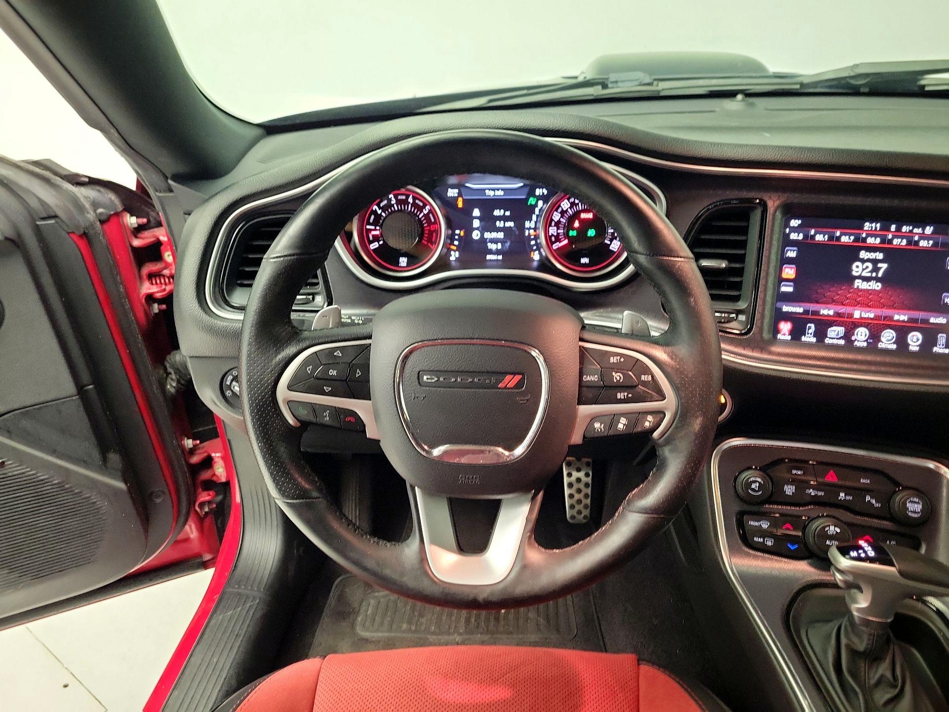 Thumbnail: 2016 Dodge Challenger - 10