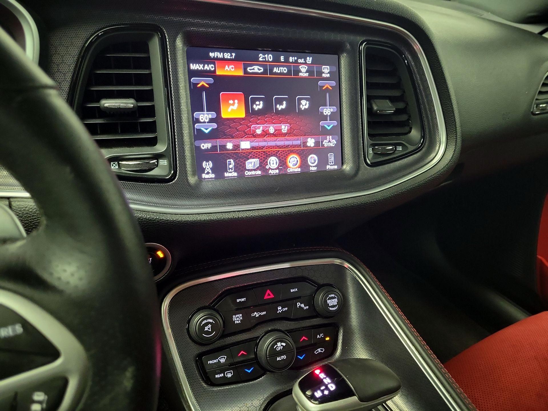Thumbnail: 2016 Dodge Challenger - 16