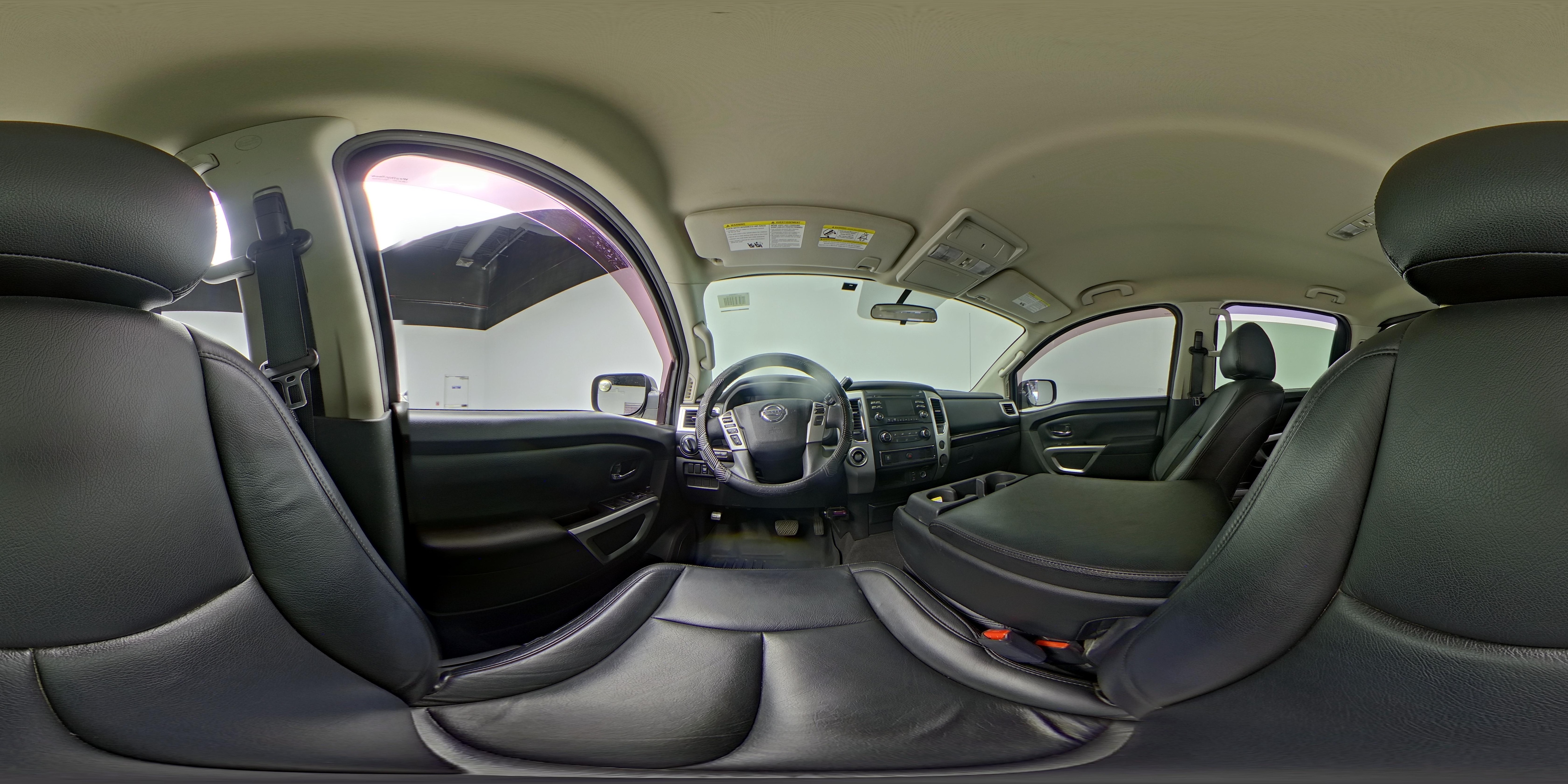 2017 Nissan Titan SV - Photo 25
