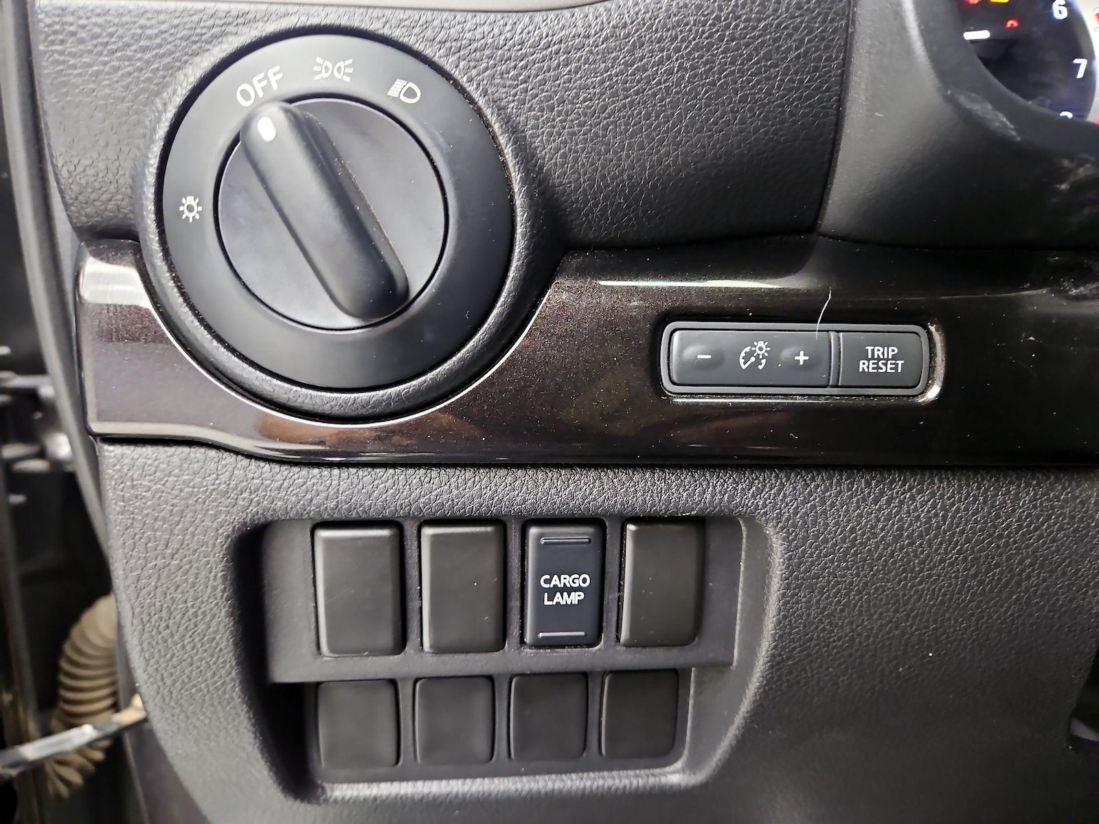 2017 Nissan Titan SV - Photo 14