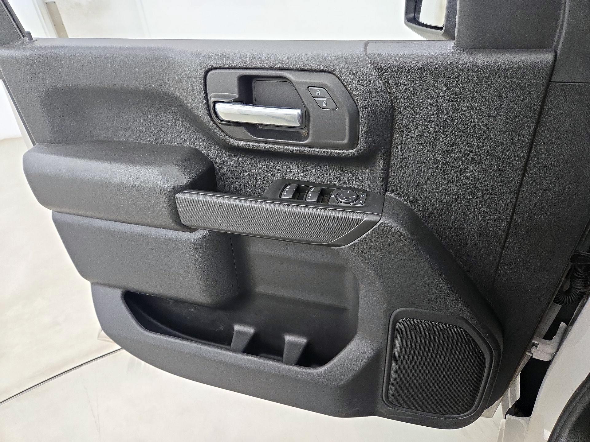 Thumbnail: 2026 Chevrolet Silverado 2500 - 12
