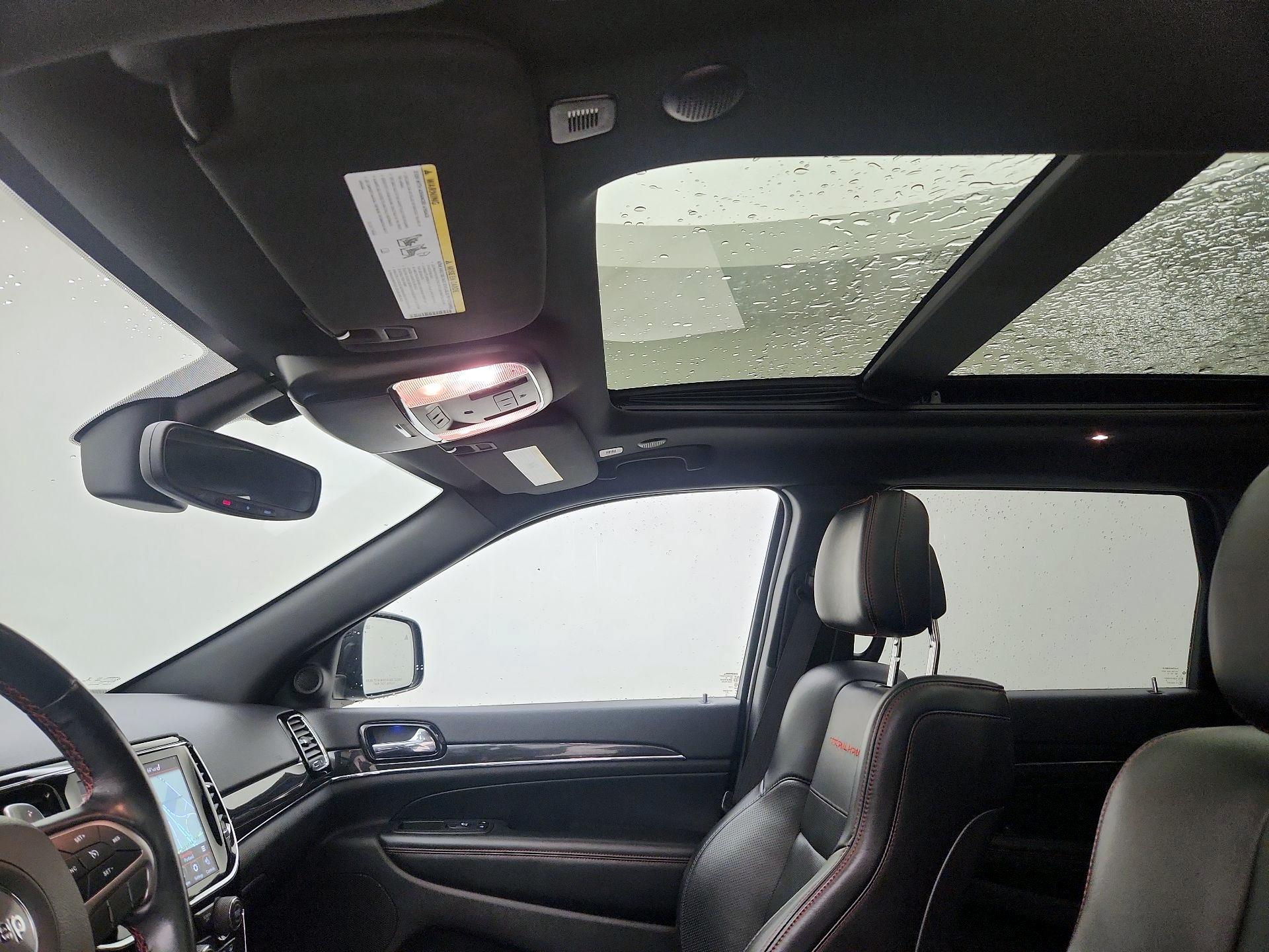 Thumbnail: 2020 Jeep Grand Cherokee - 20