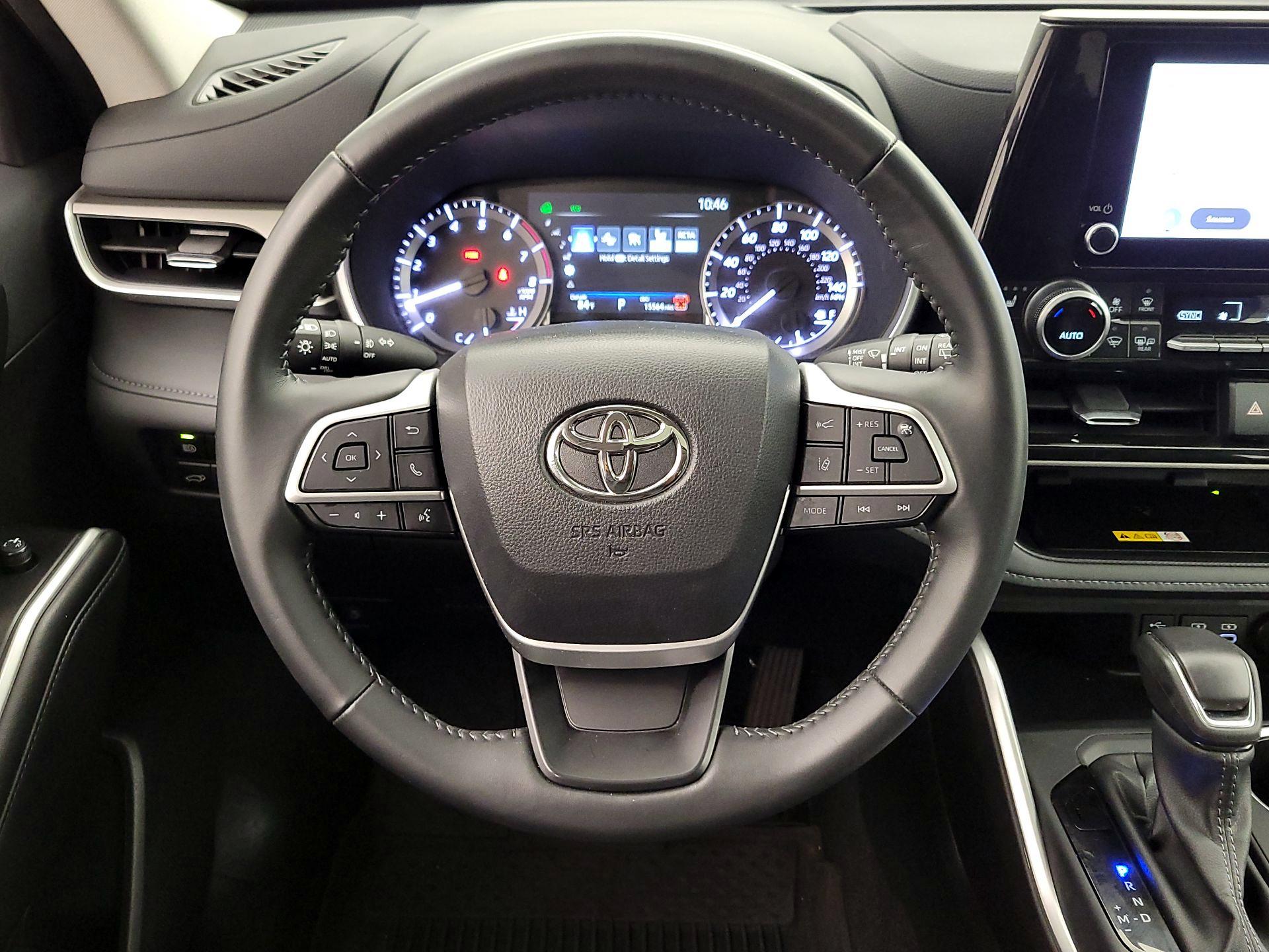 Thumbnail: 2025 Toyota Highlander - 10