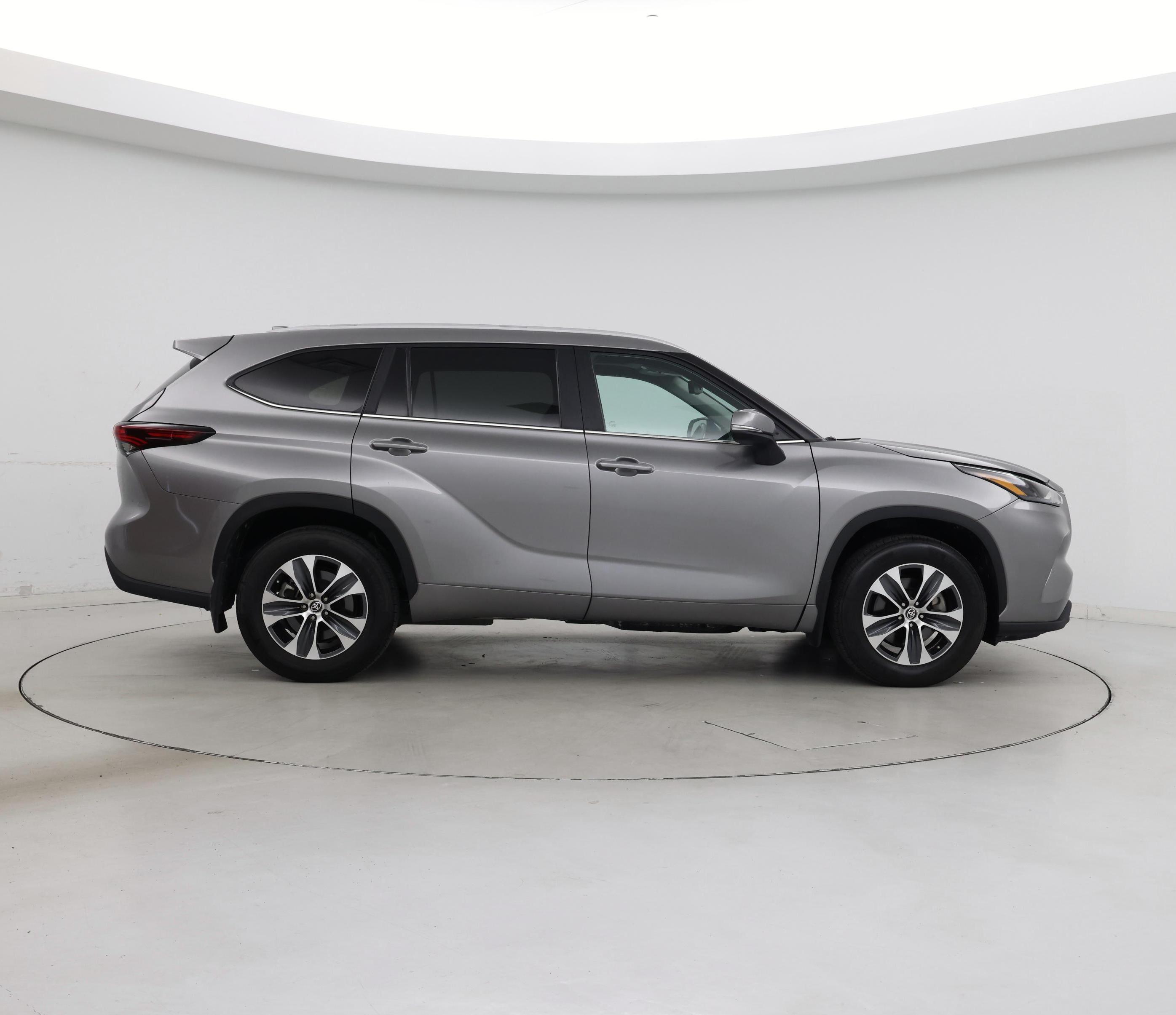 Thumbnail: 2025 Toyota Highlander - 7