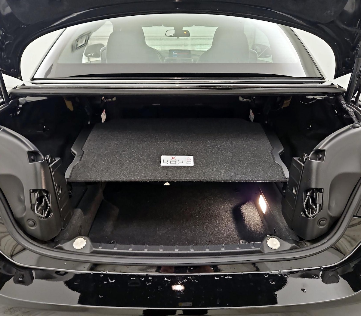 Trunk/Cargo (Seats Up)