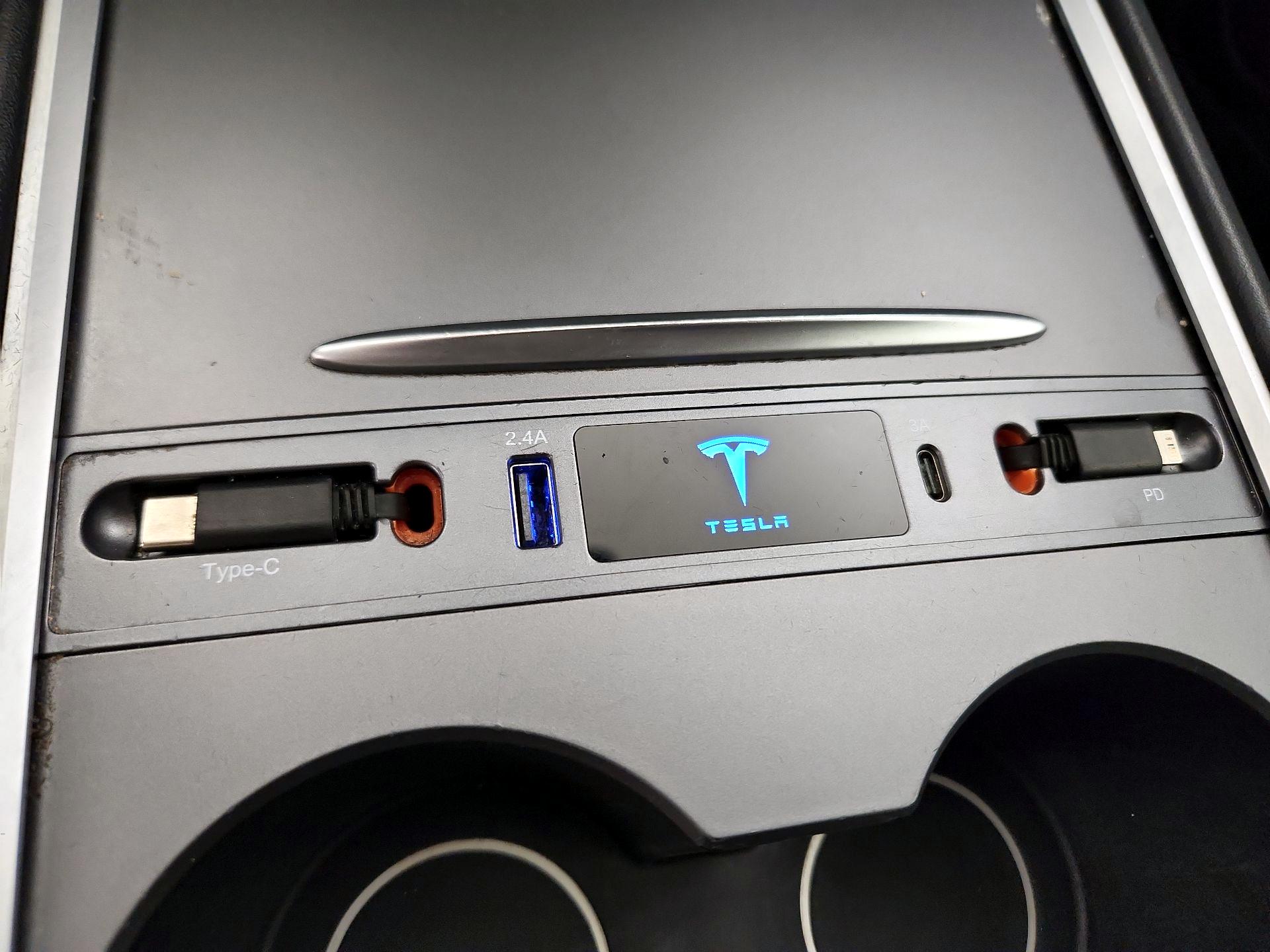 Thumbnail: 2025 Tesla Model Y - 19