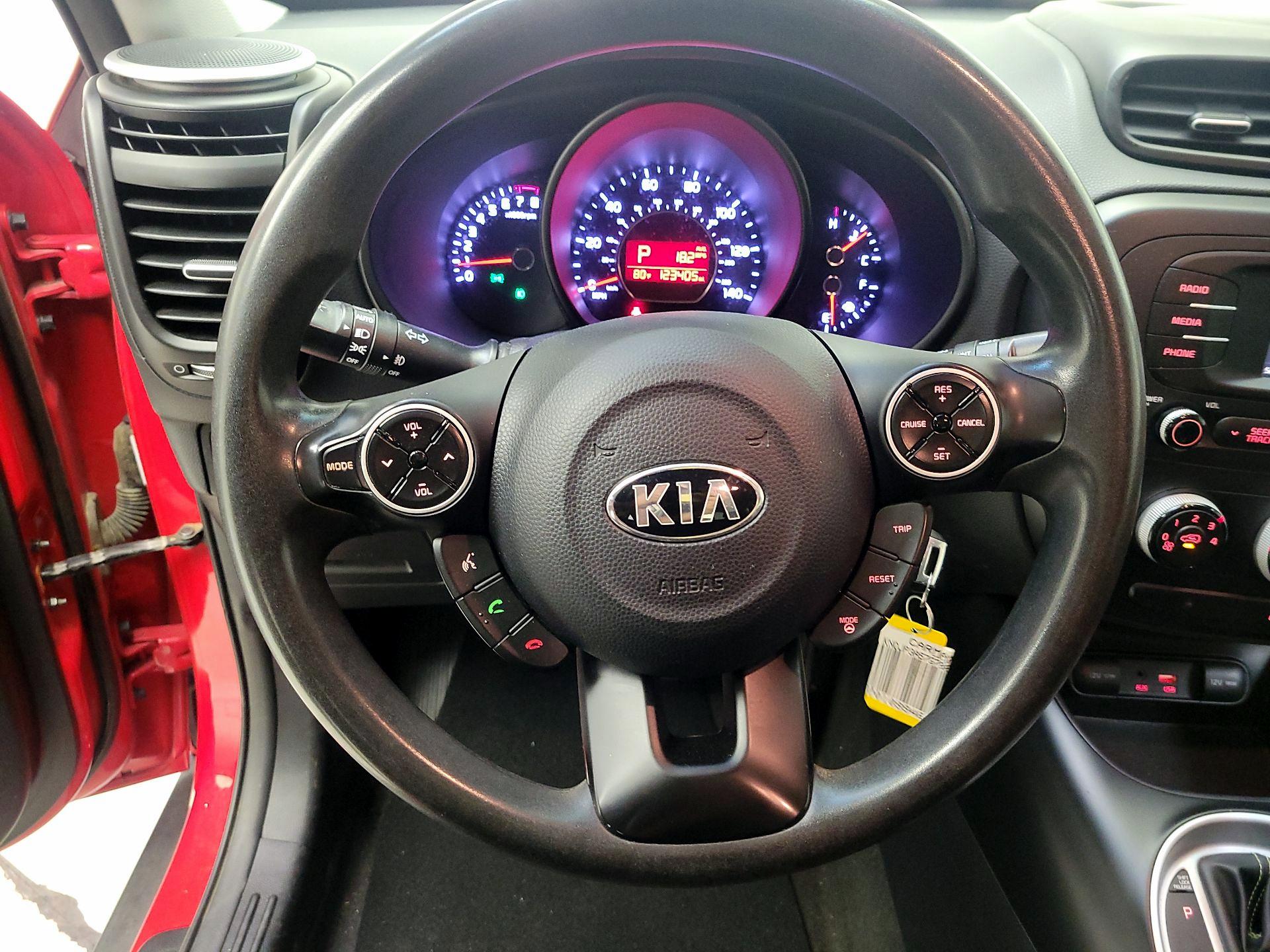 Thumbnail: 2016 Kia Soul - 10