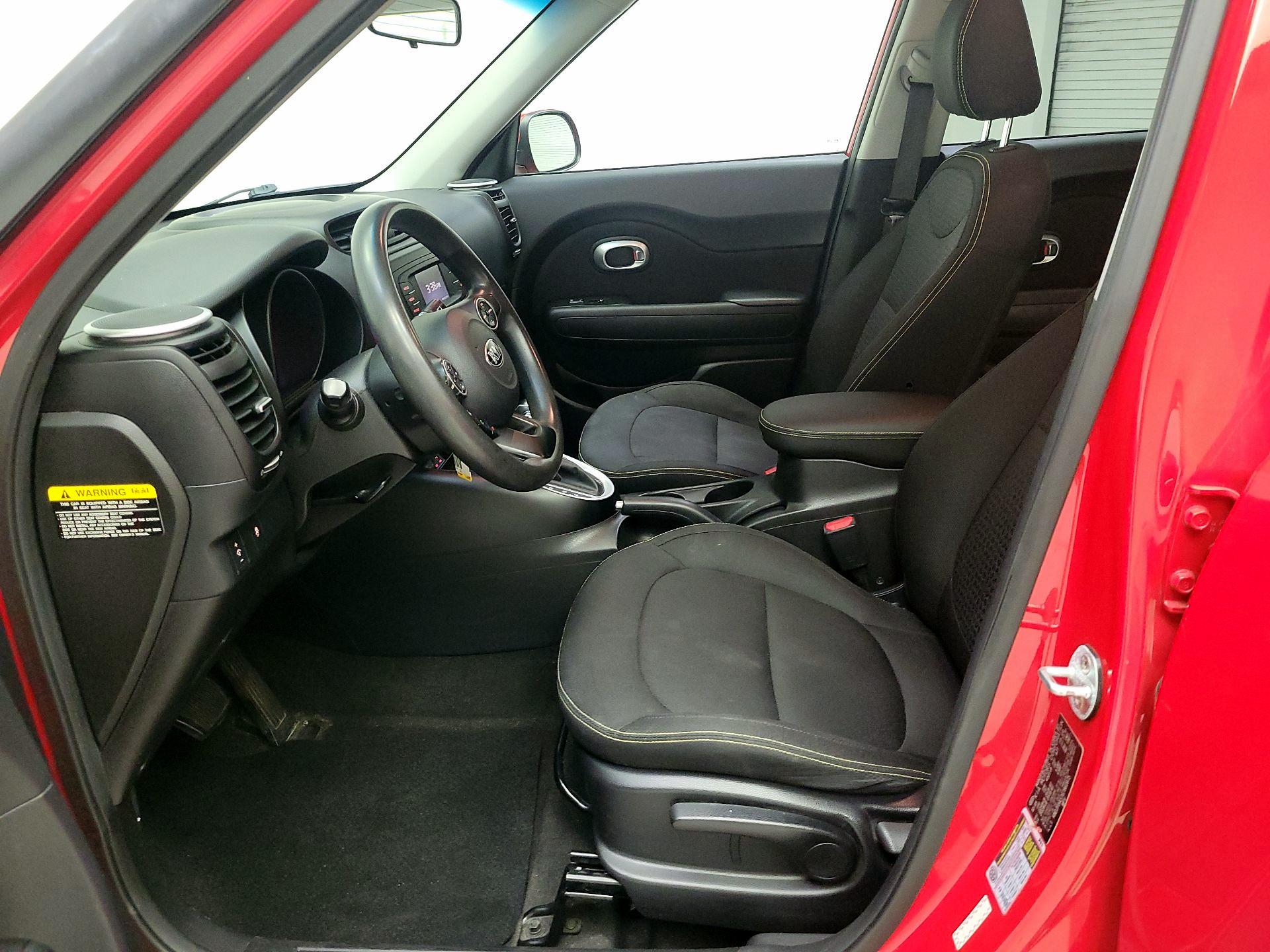 Thumbnail: 2016 Kia Soul - 11