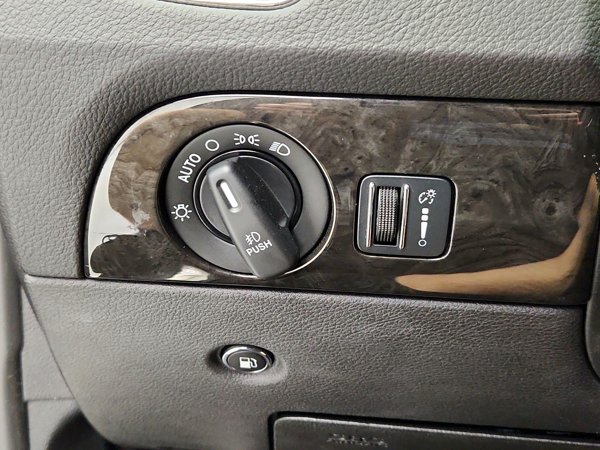 Thumbnail: 2015 Dodge Durango - 13