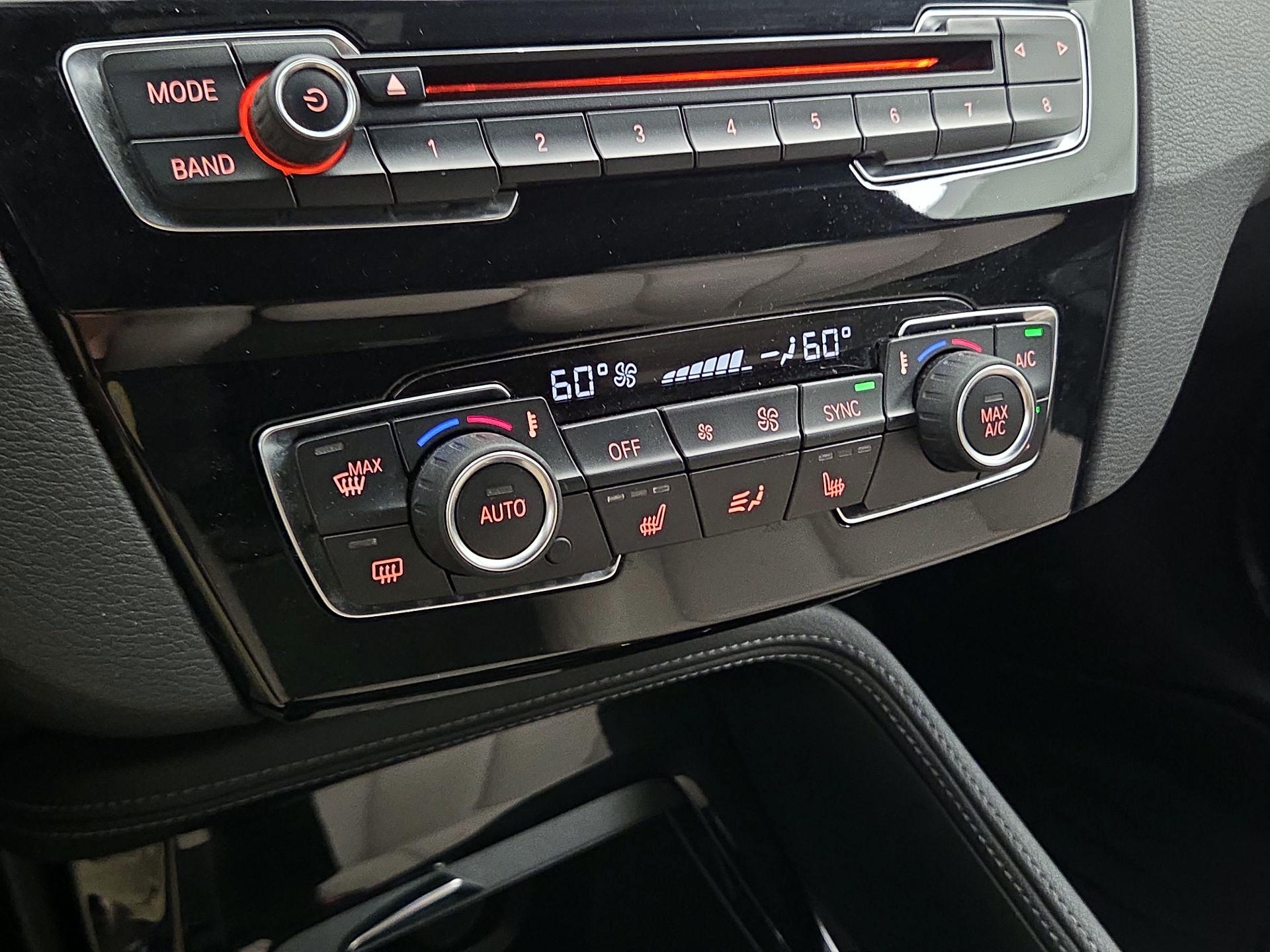 Thumbnail: 2016 BMW X1 - 16
