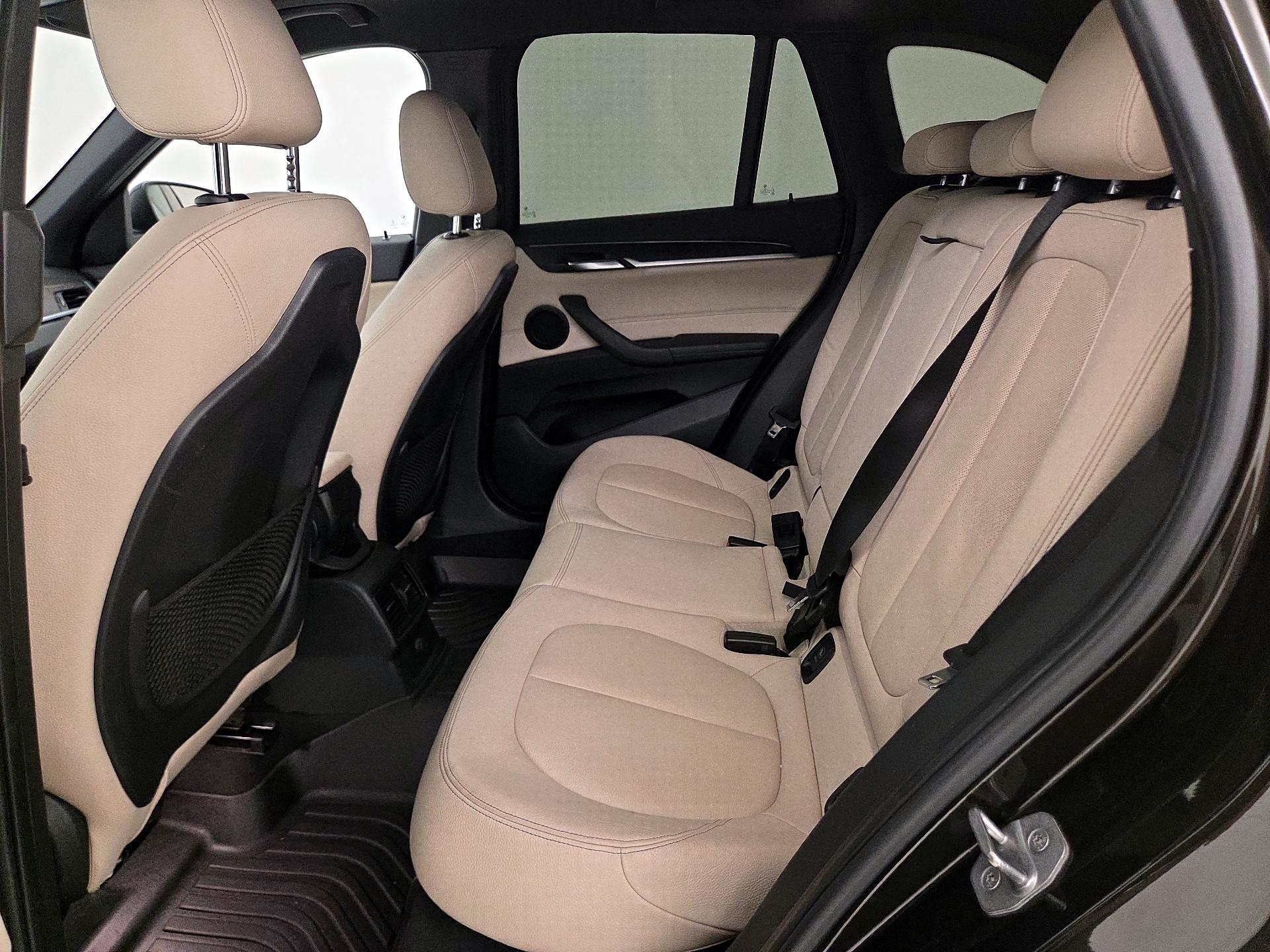 Thumbnail: 2016 BMW X1 - 20