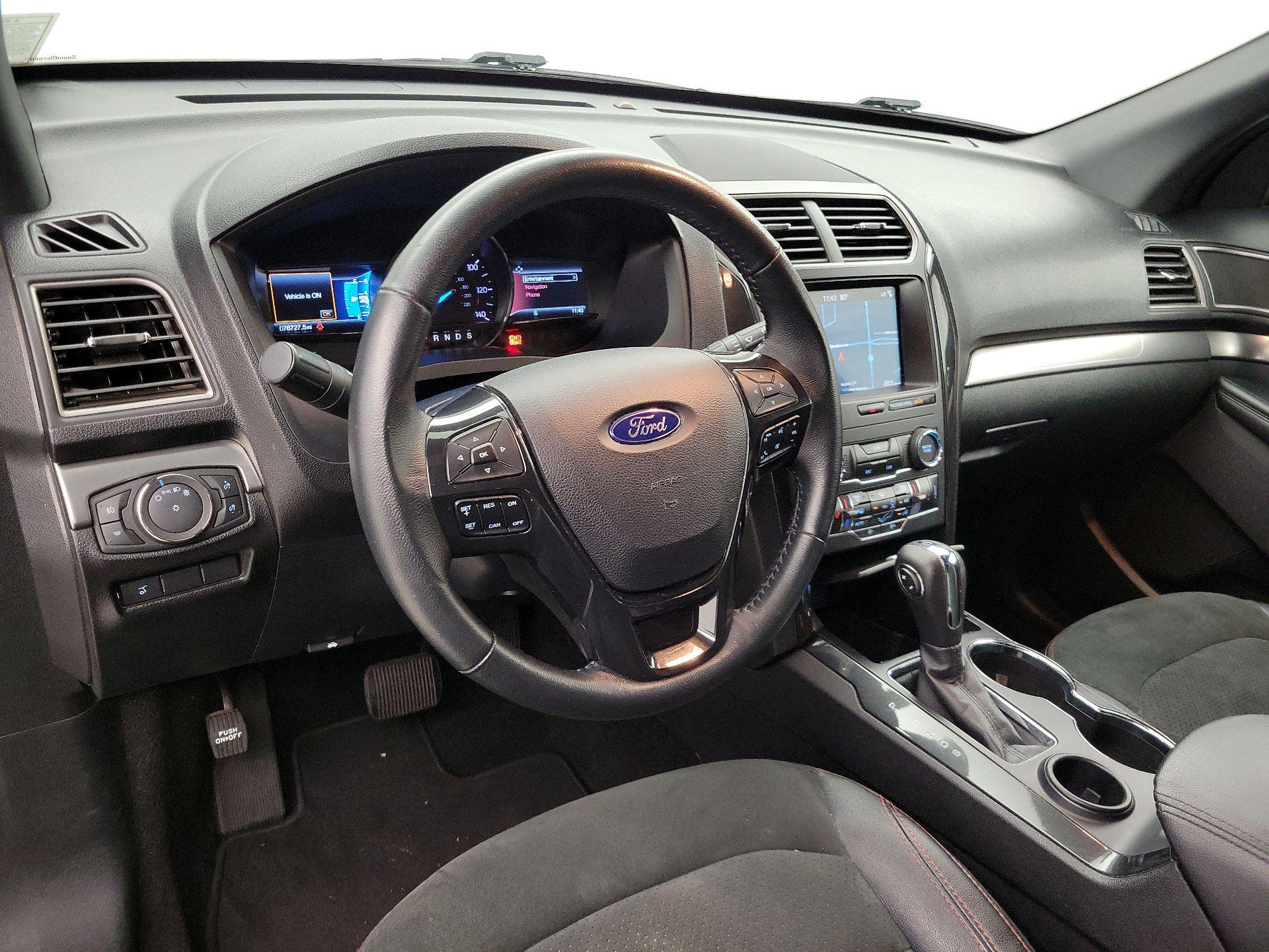 Thumbnail: 2019 Ford Explorer - 9