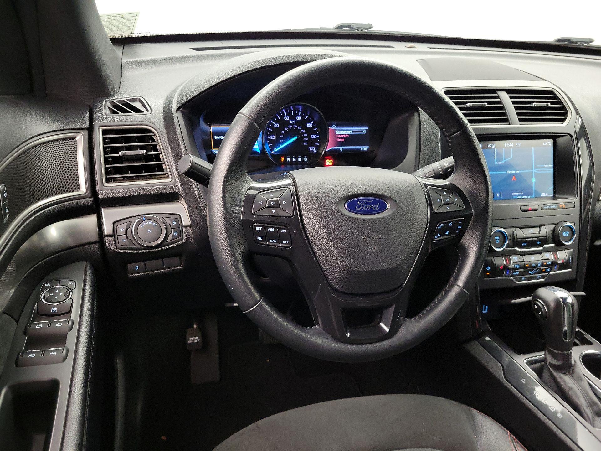Thumbnail: 2019 Ford Explorer - 10