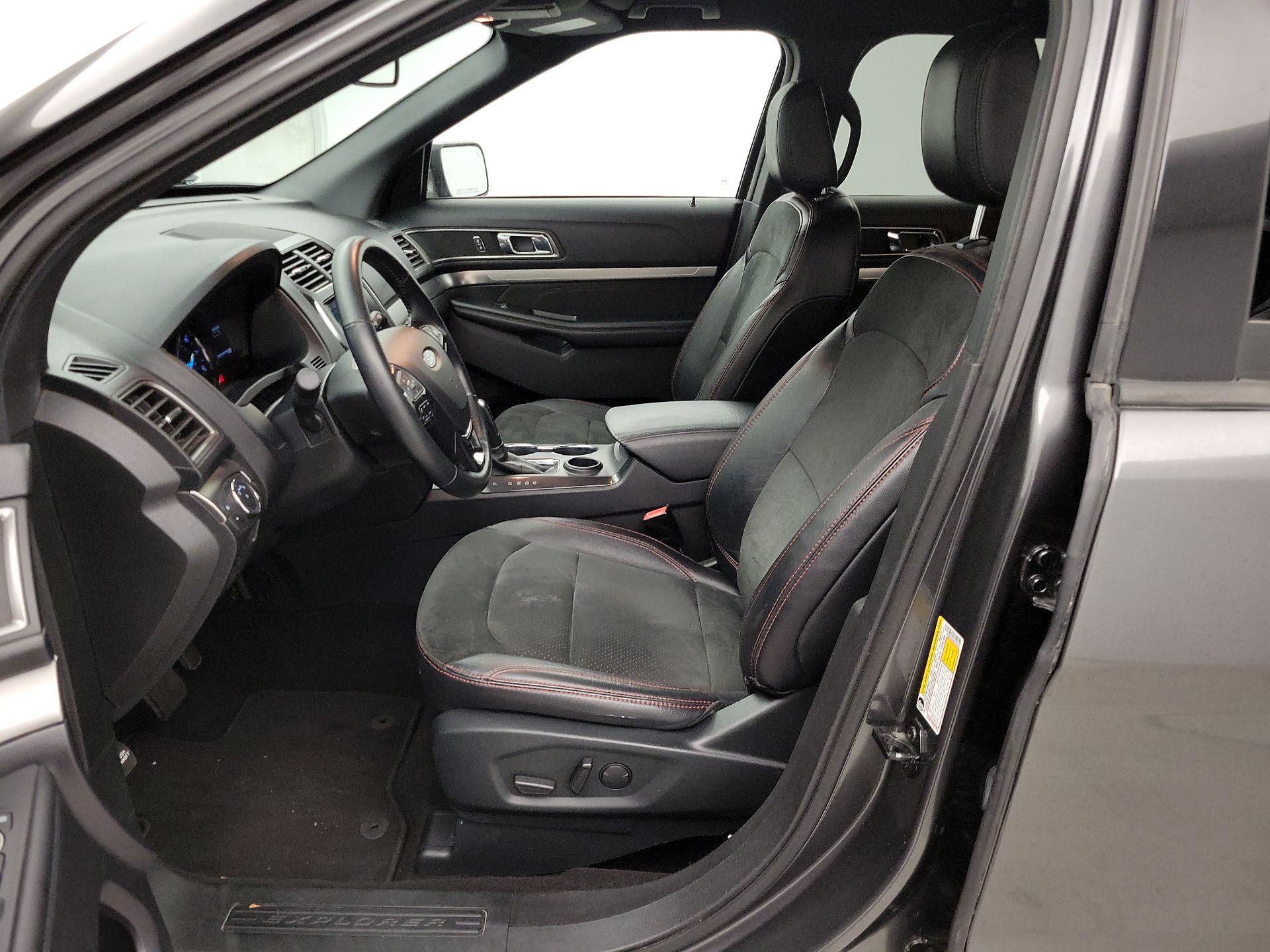 Thumbnail: 2019 Ford Explorer - 11