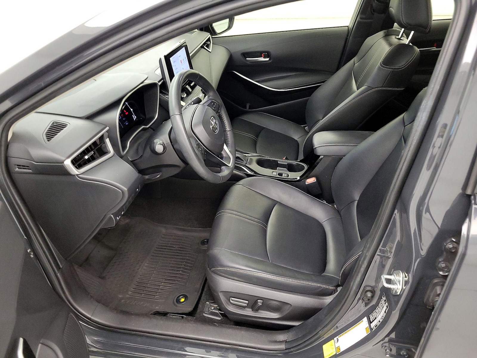 2023 Toyota Corolla XLE - Photo 12