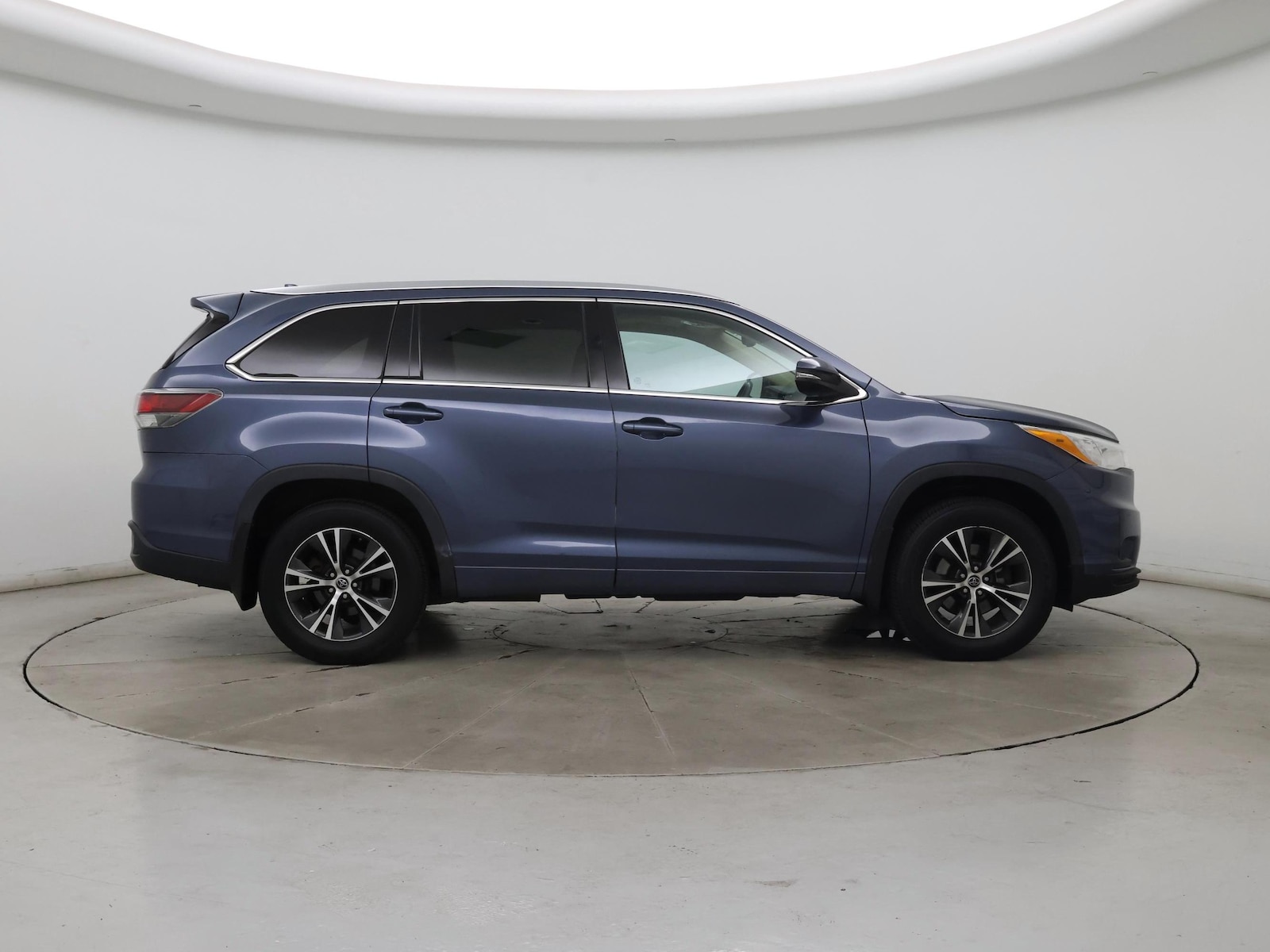 2016 Toyota Highlander XLE - Photo 8