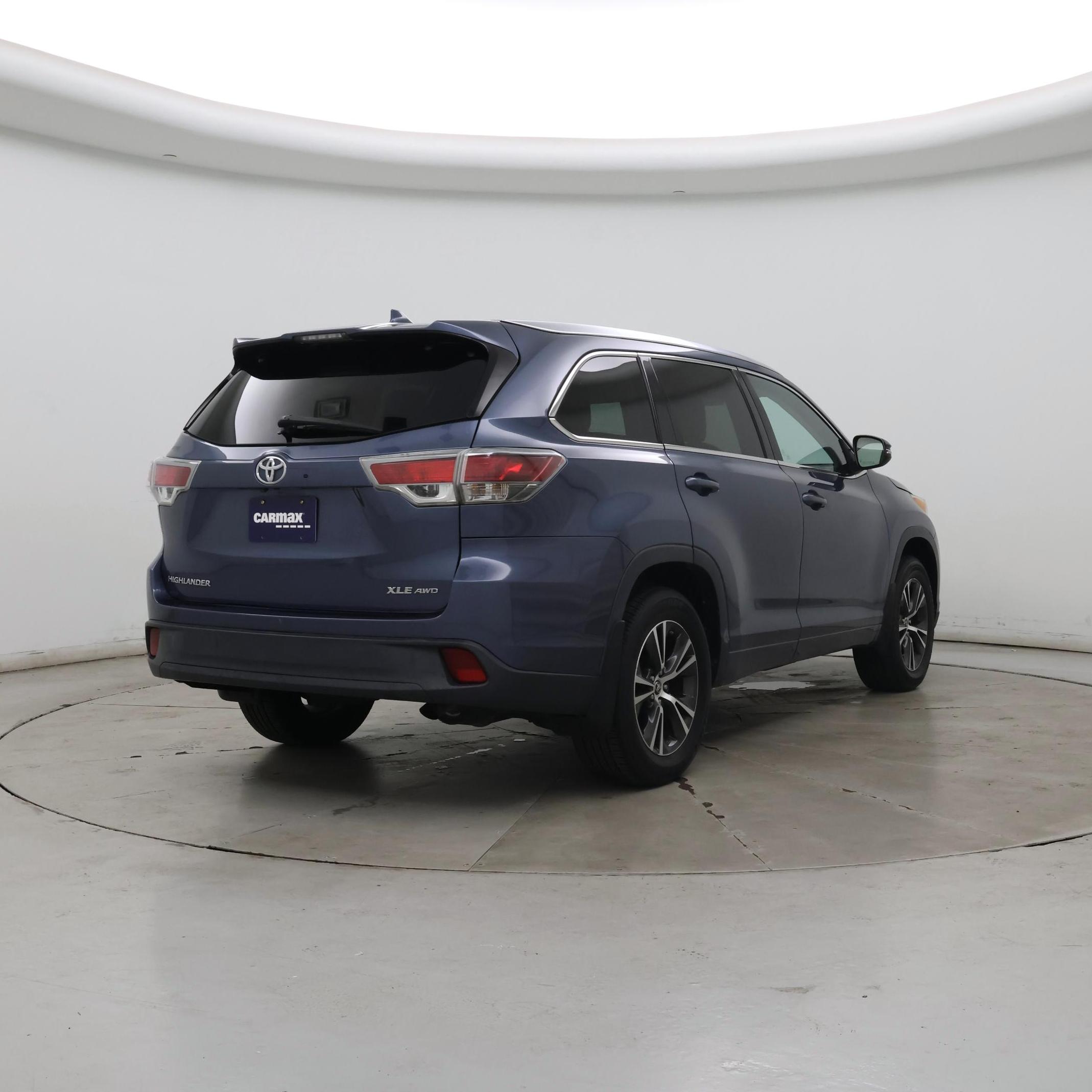 Thumbnail: 2016 Toyota Highlander - 8