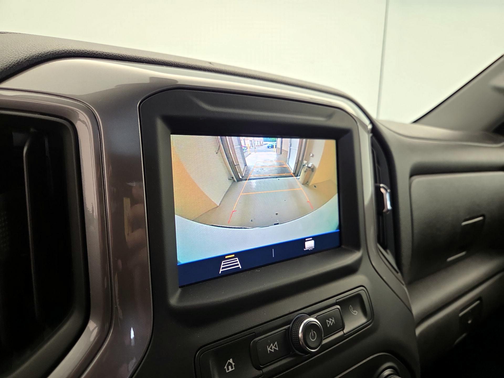 Thumbnail: 2020 Chevrolet Silverado 1500 - 14
