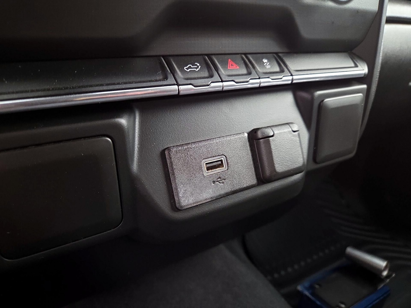 2020 Chevrolet Silverado 1500 Custom - Photo 19