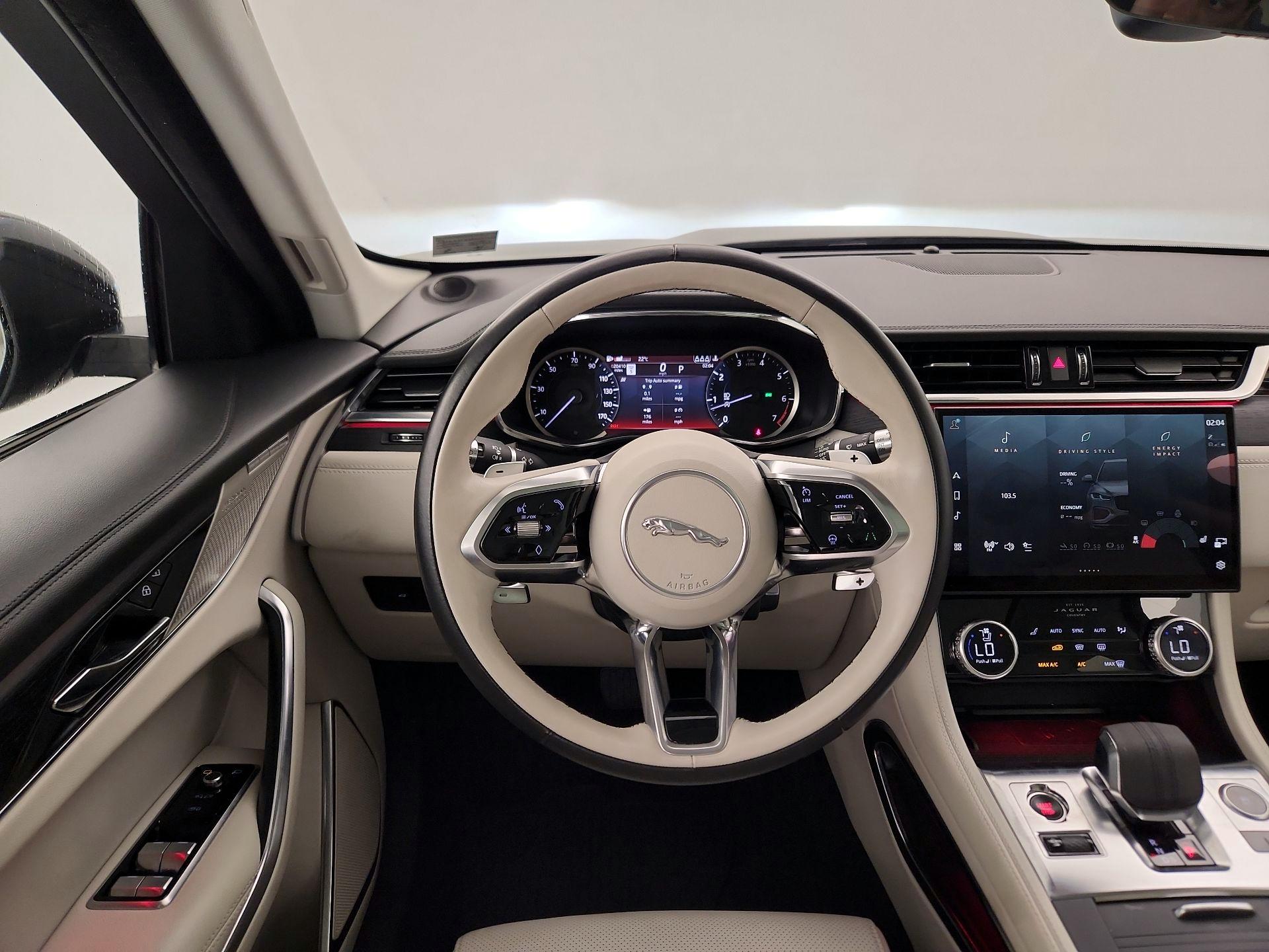 Thumbnail: 2022 Jaguar F-Pace - 10