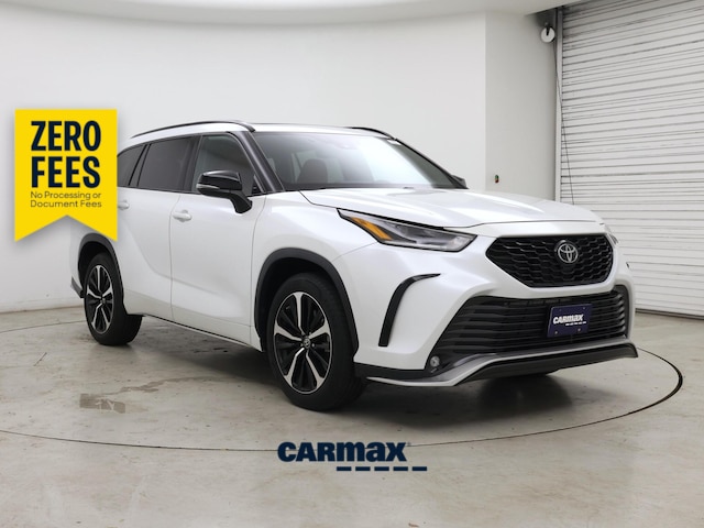White 2022 Toyota Highlander SUV / Crossover All-Wheel Drive Automatic