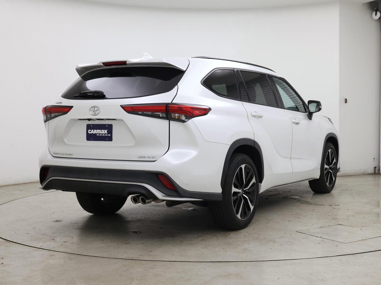2022 Toyota Highlander XSE - Photo 9