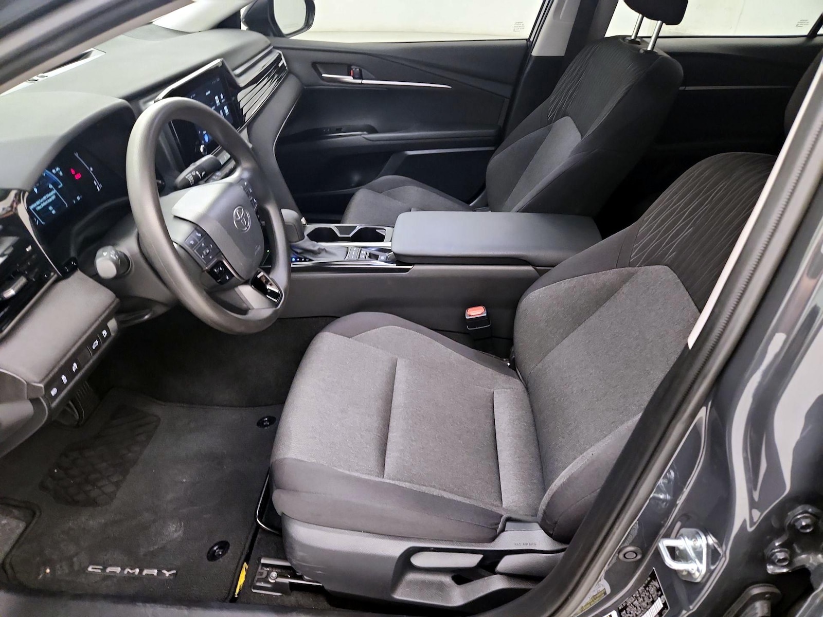 2025 Toyota Camry LE - Photo 12