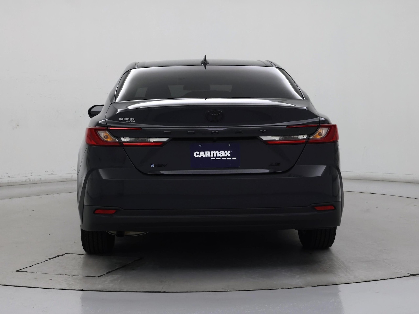 2025 Toyota Camry LE - Photo 7