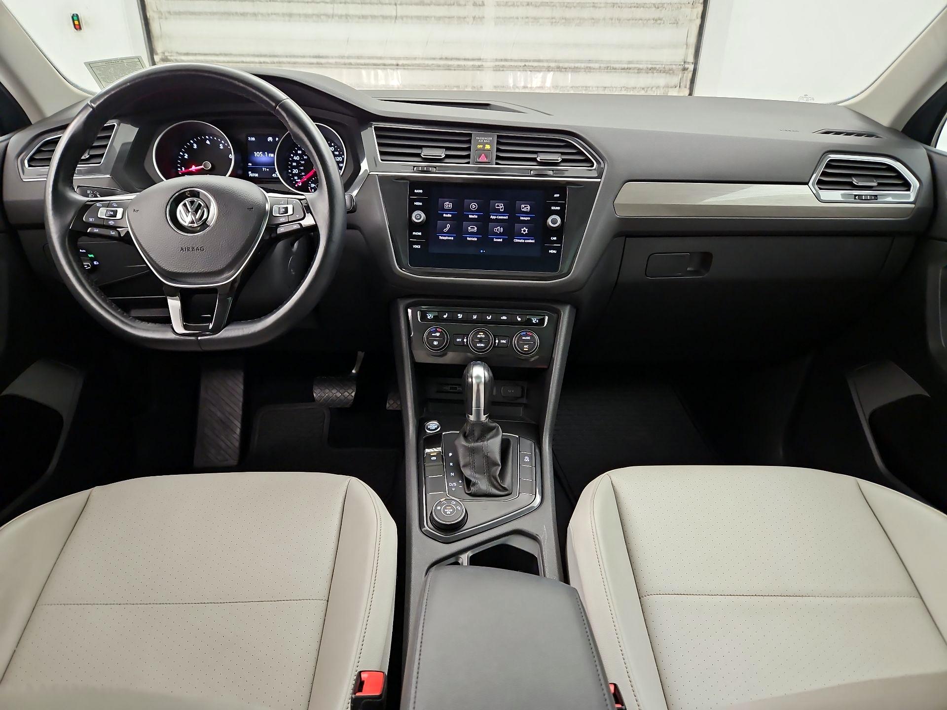 Thumbnail: 2019 Volkswagen Tiguan - 9