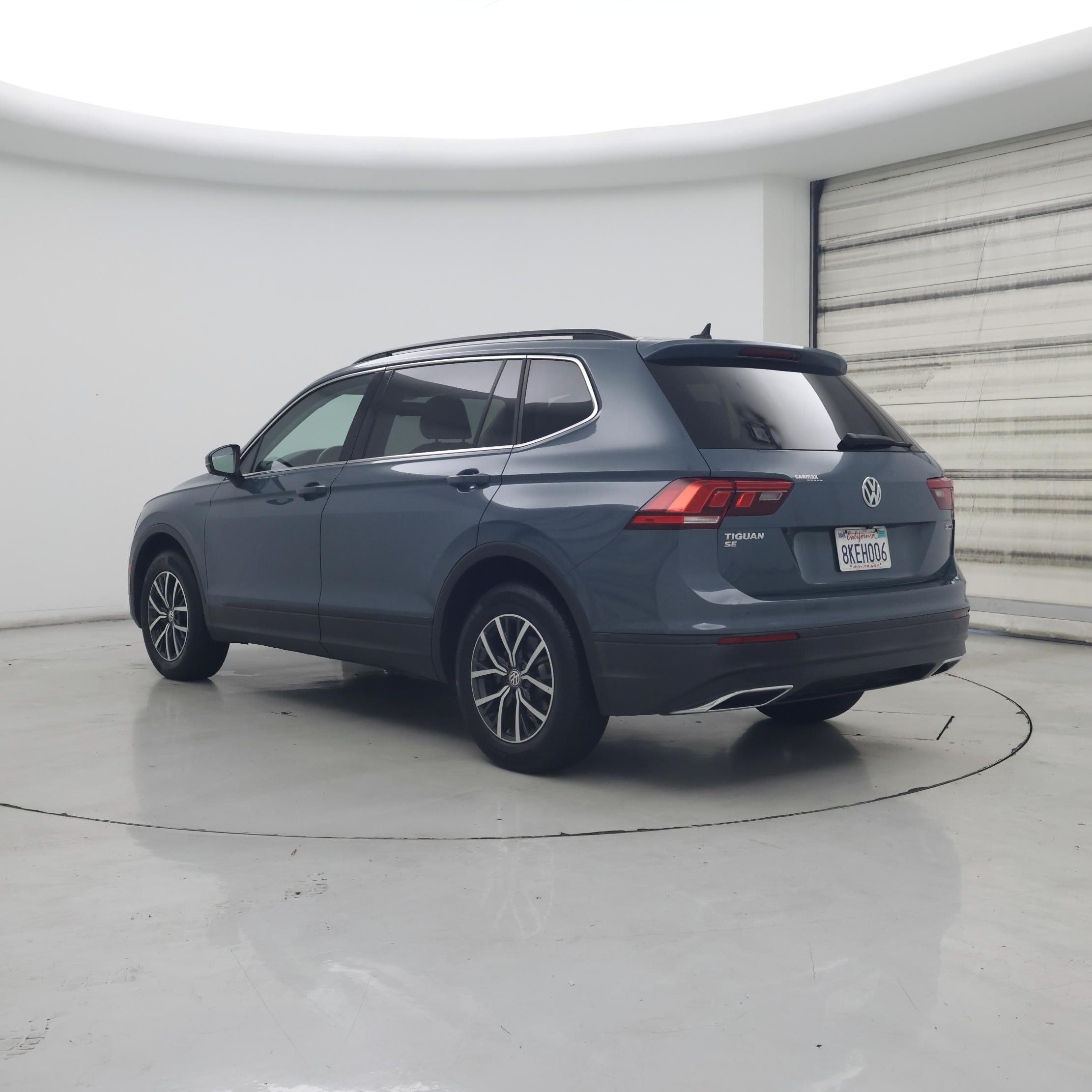 Thumbnail: 2019 Volkswagen Tiguan - 2