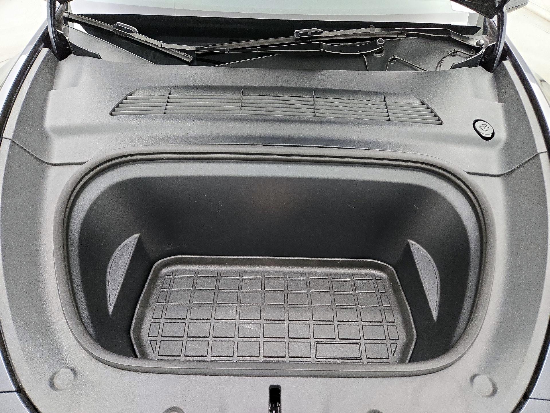 Thumbnail: 2023 Tesla Model Y - 20