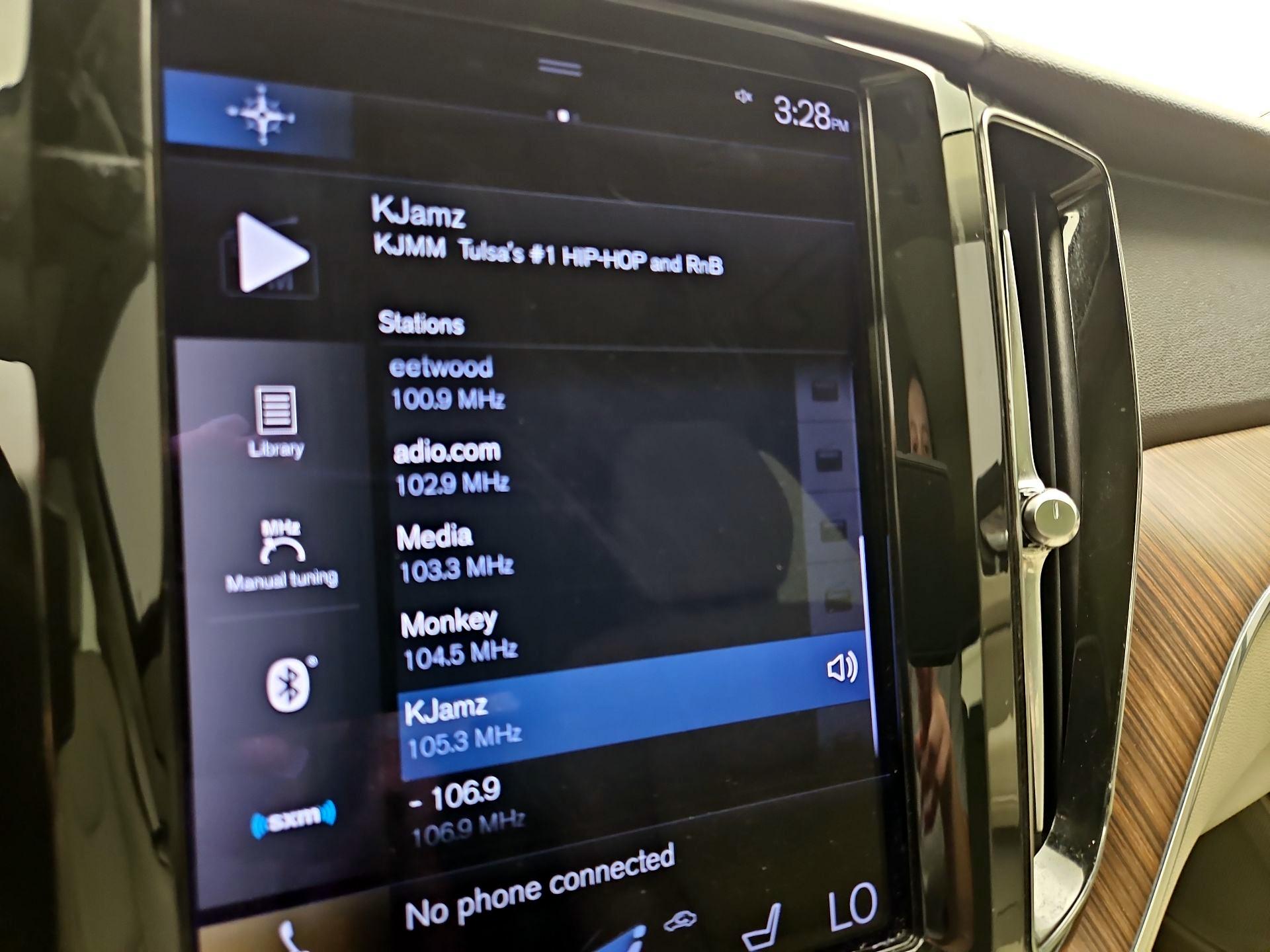 Thumbnail: 2021 Volvo XC60 - 16