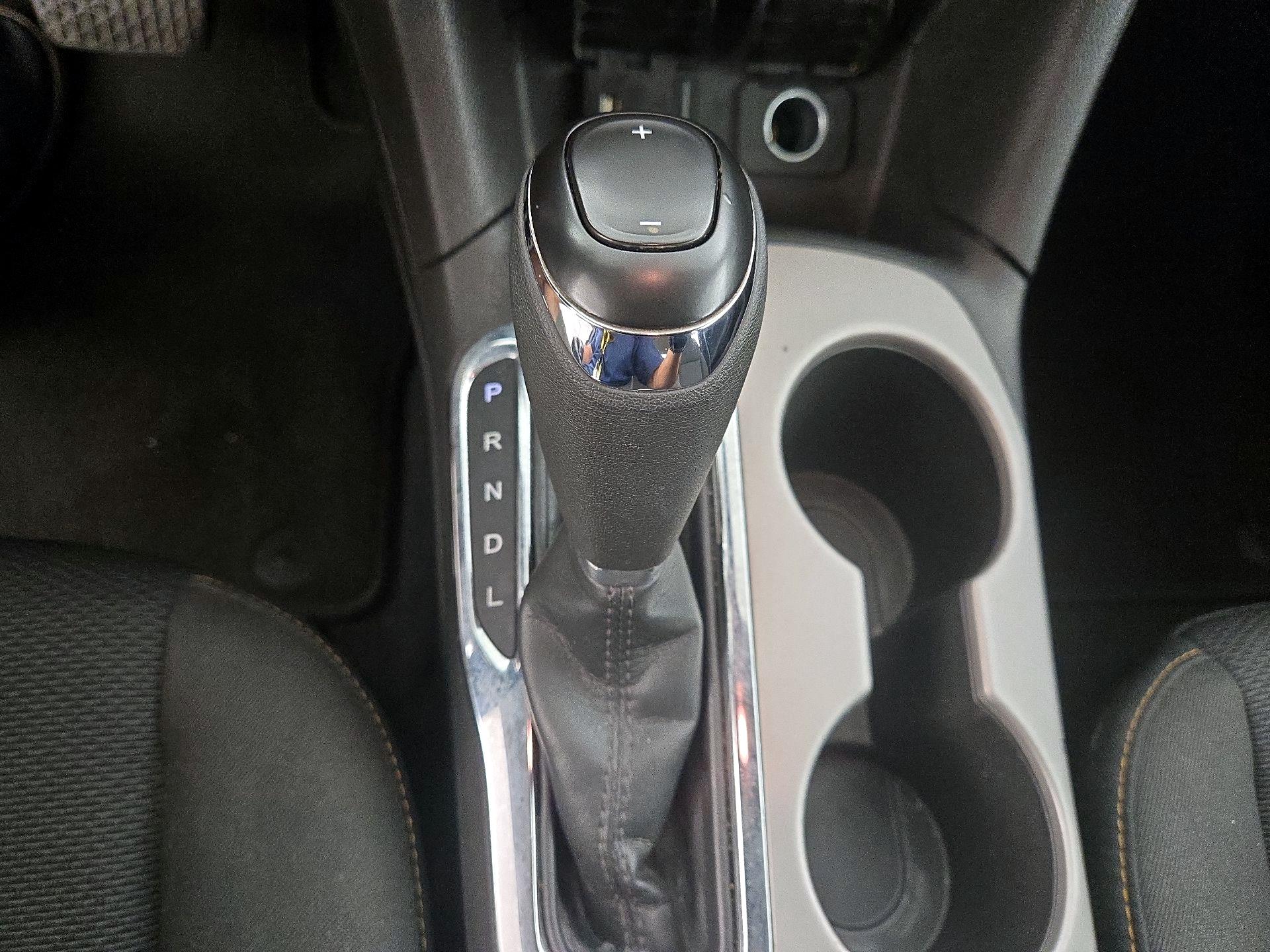 Thumbnail: 2016 Chevrolet Cruze - 17