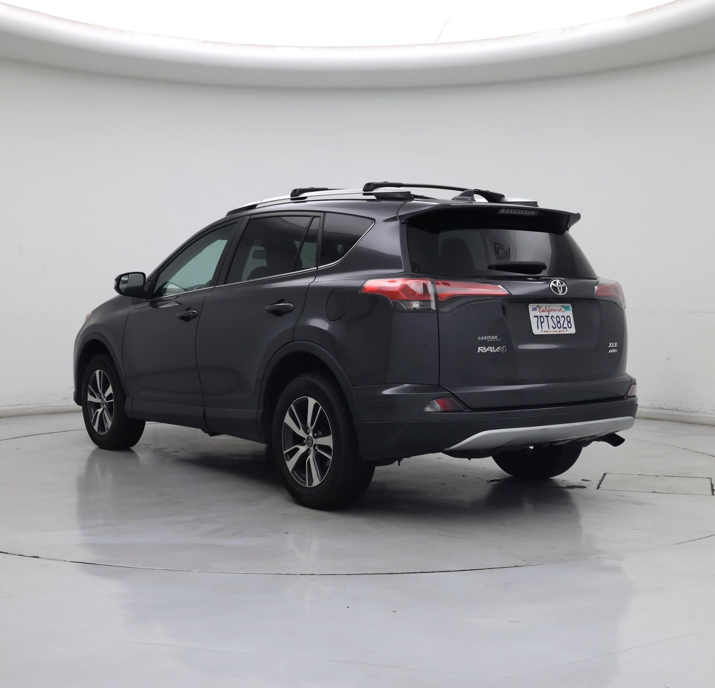 Thumbnail: 2016 Toyota RAV4 - 2