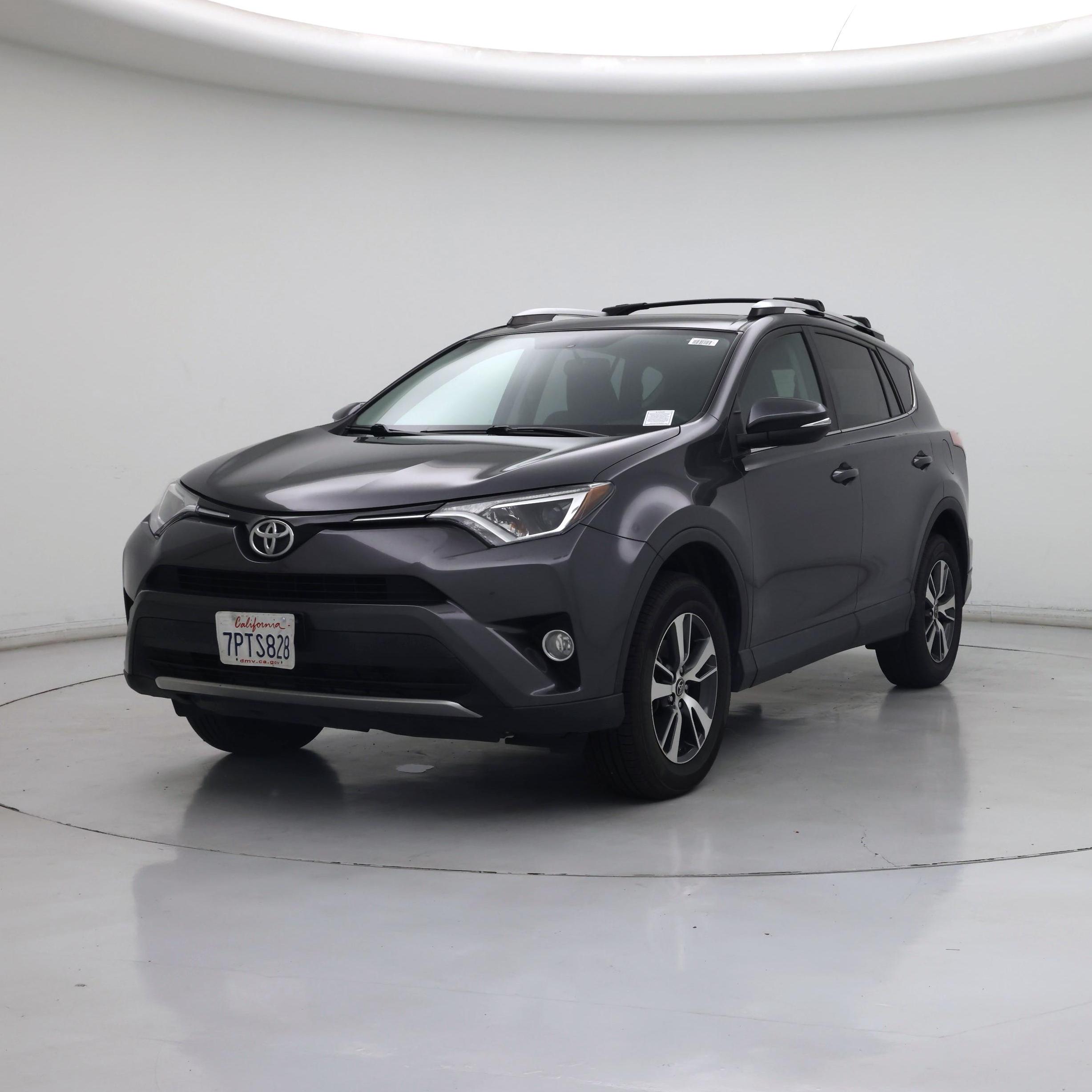 Thumbnail: 2016 Toyota RAV4 - 4