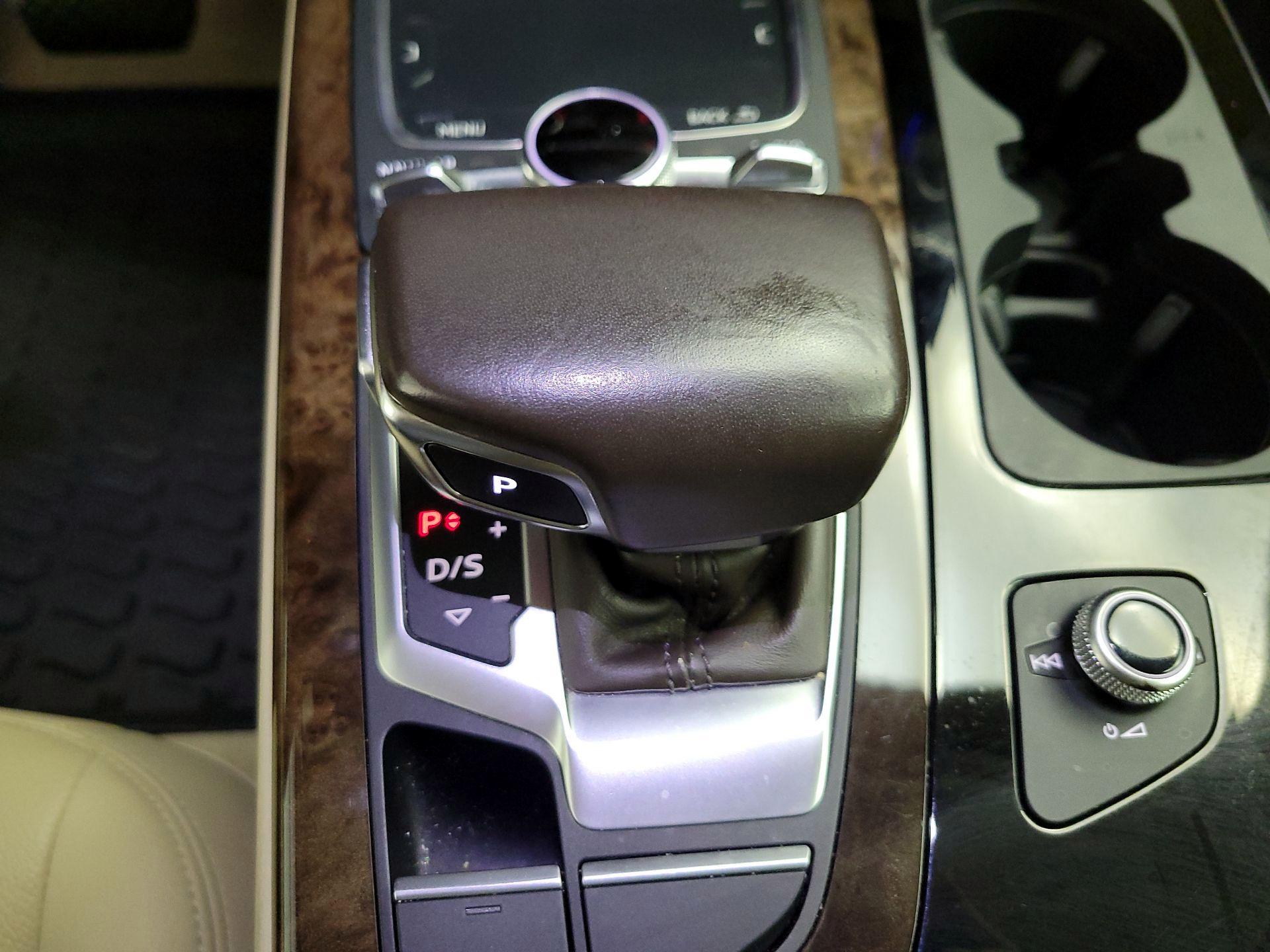 Thumbnail: 2019 Audi Q7 - 15