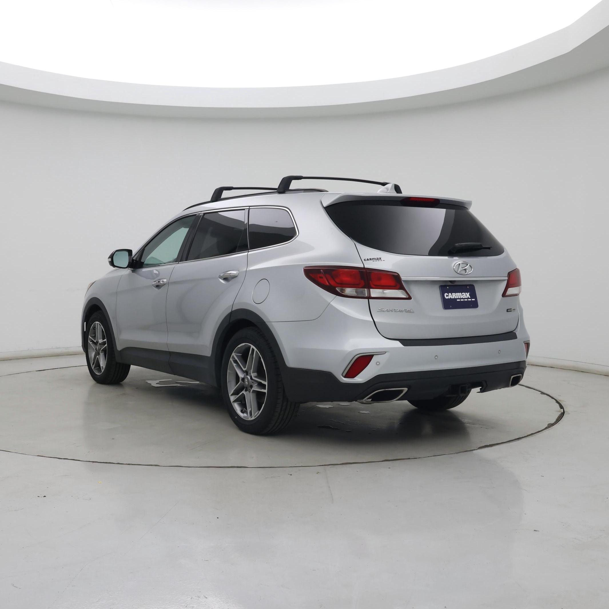 Thumbnail: 2017 Hyundai Santa Fe - 2