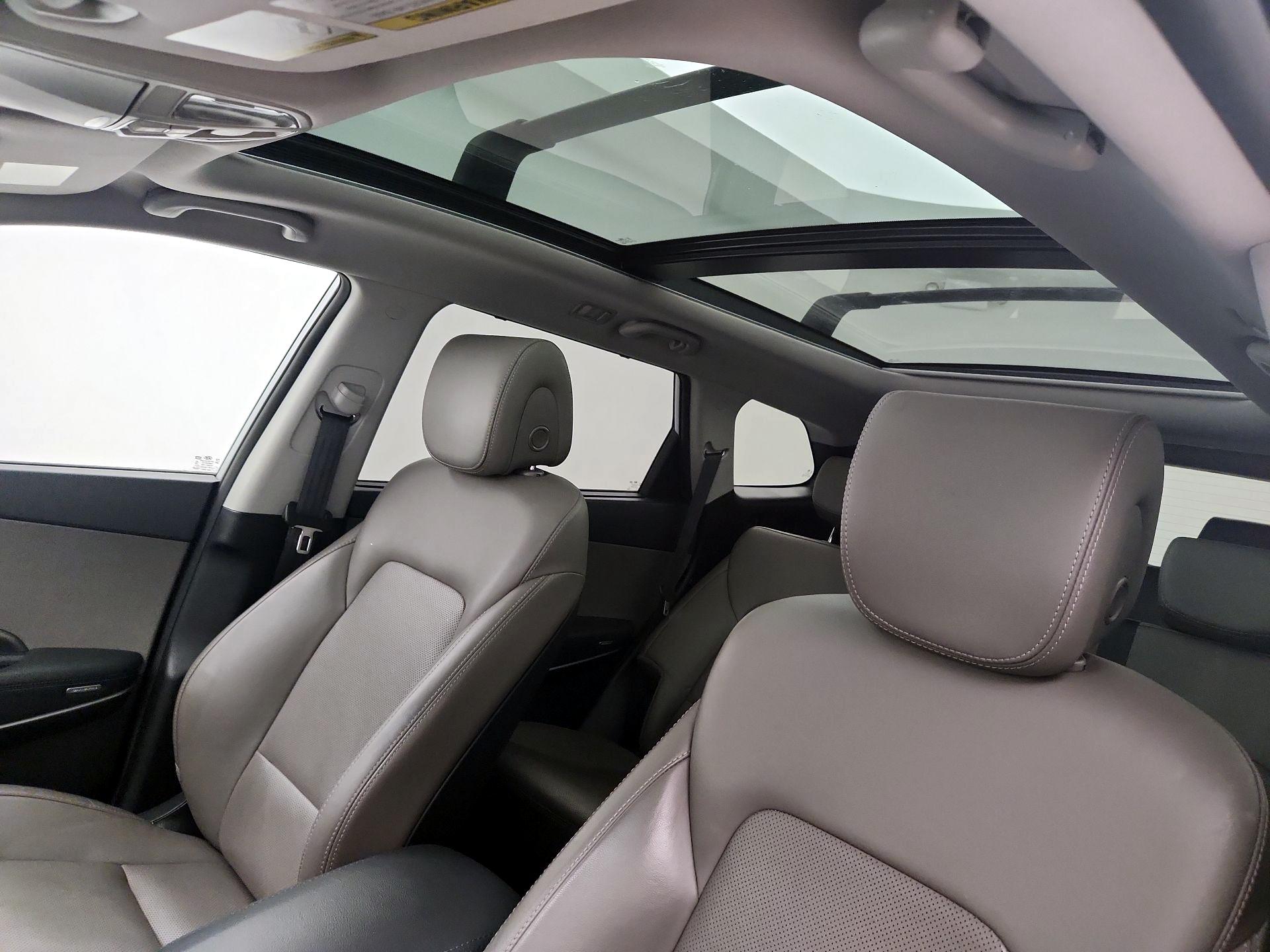 Thumbnail: 2017 Hyundai Santa Fe - 20