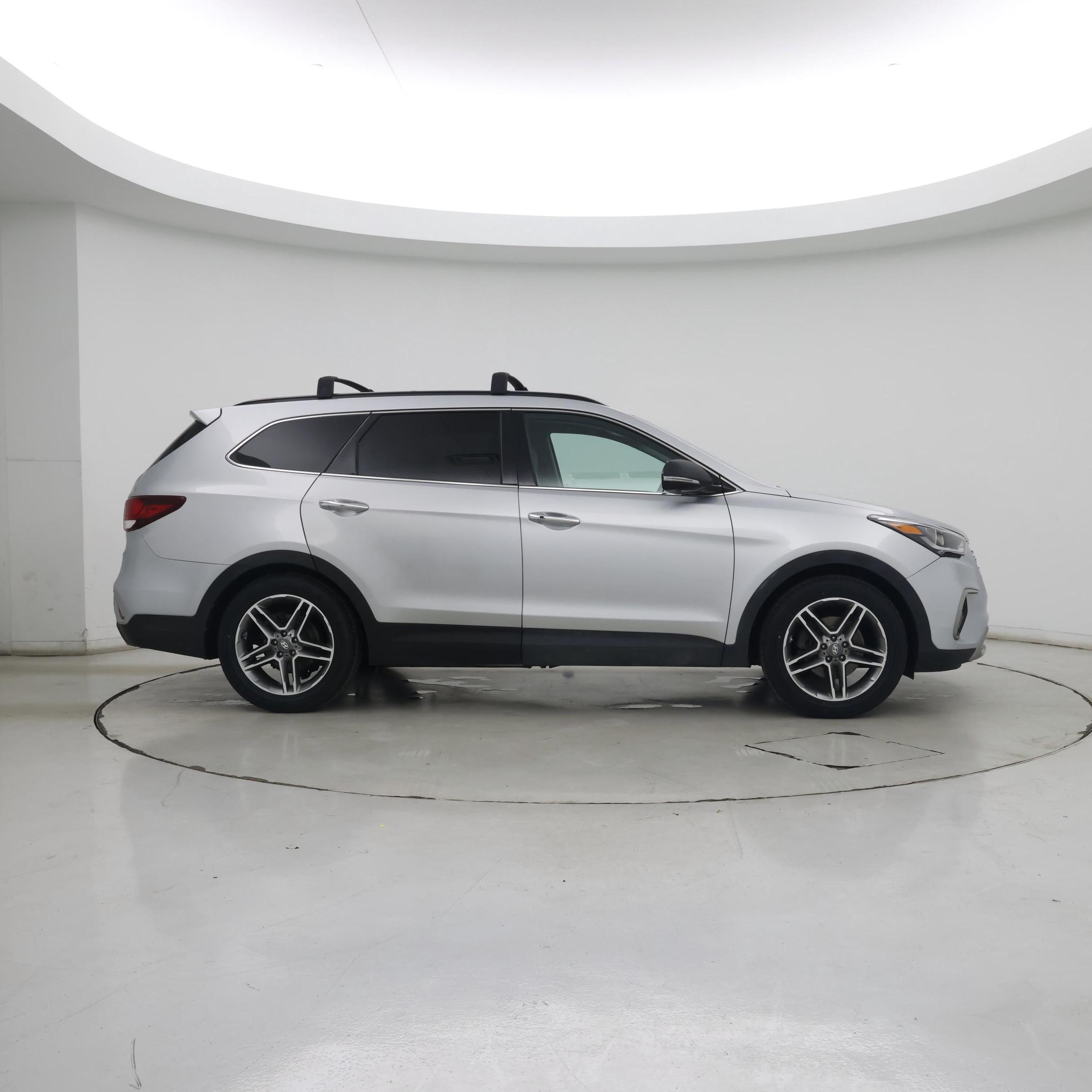 Thumbnail: 2017 Hyundai Santa Fe - 7